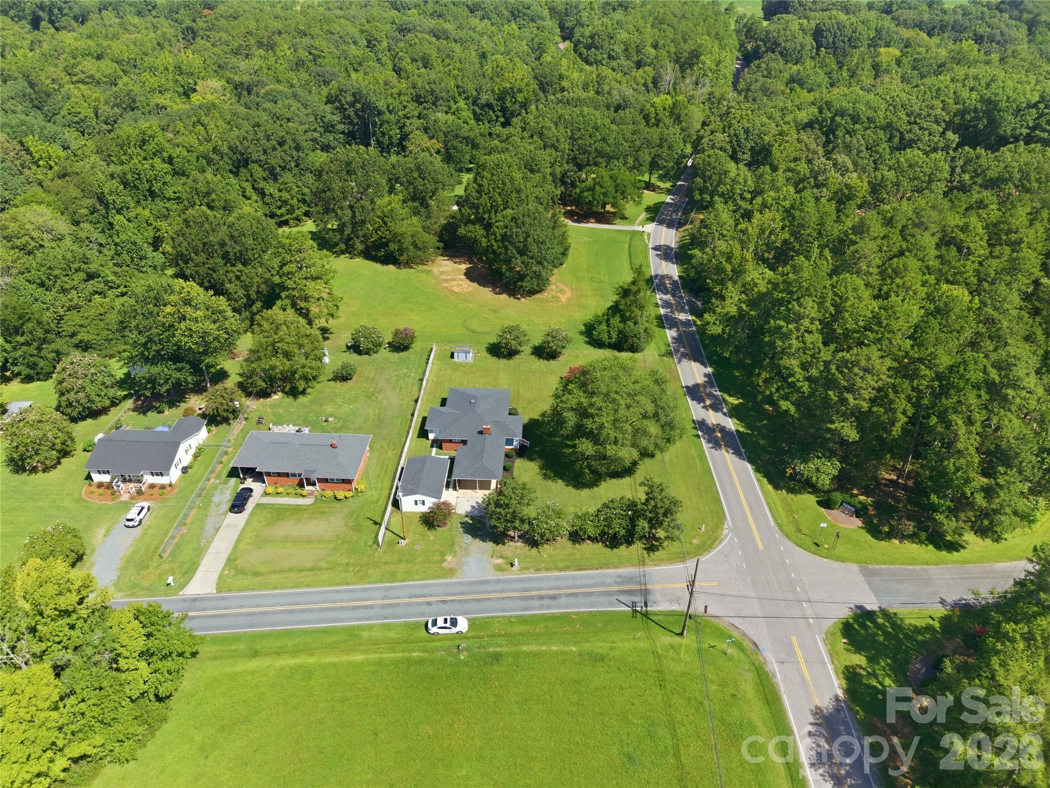 2424 Griffith Road — Monroe
