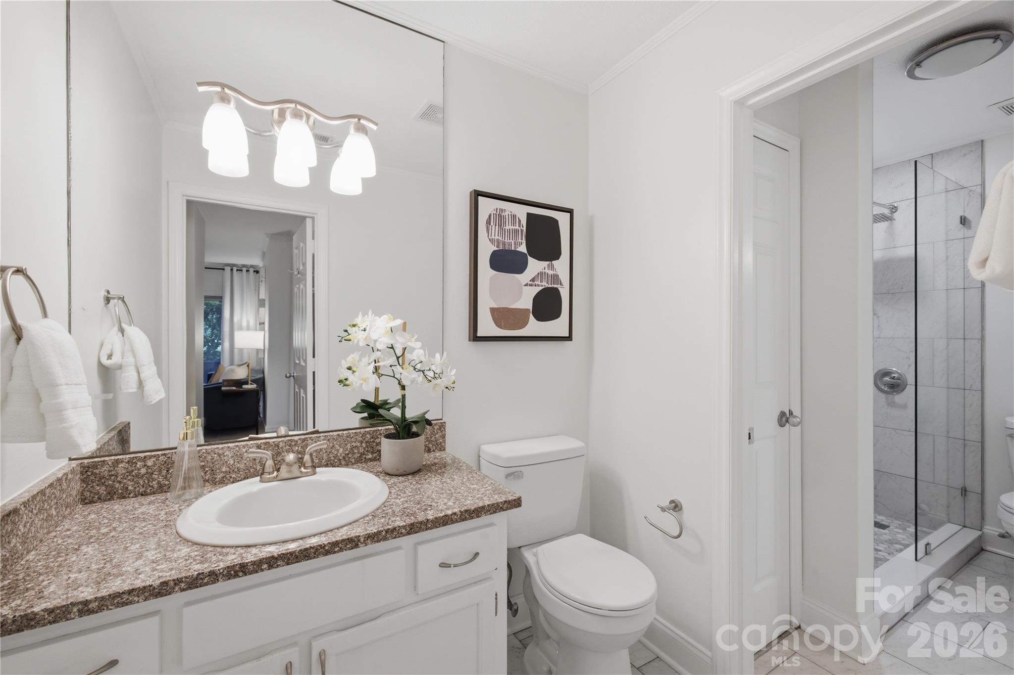 1109 E Morehead Street #16 — Charlotte