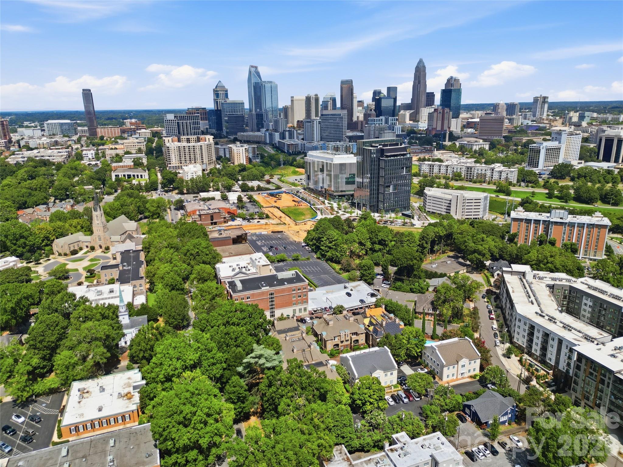 1109 E Morehead Street #16 — Charlotte