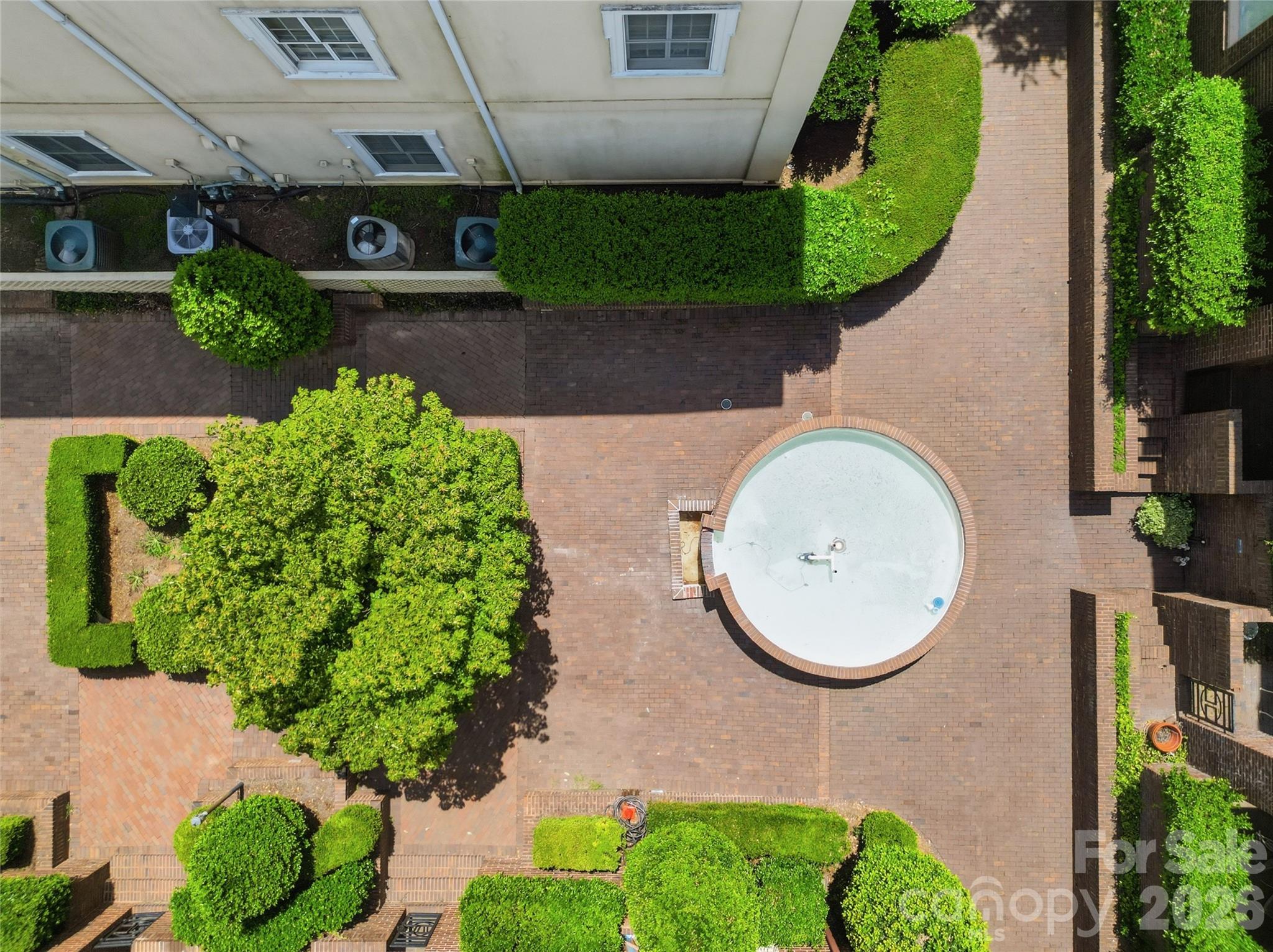 1109 E Morehead Street #16 — Charlotte