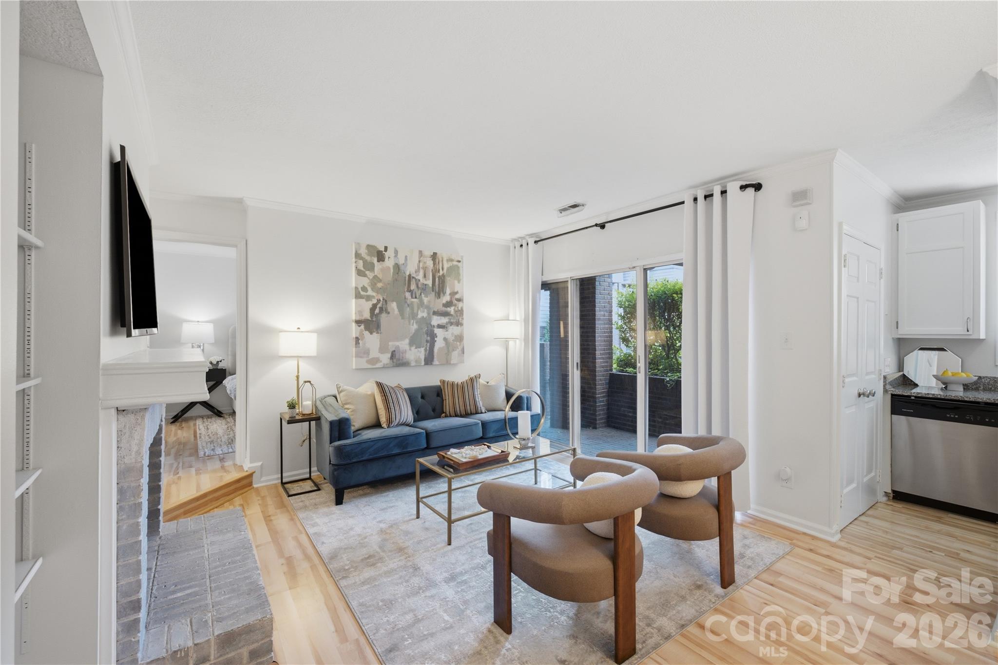 1109 E Morehead Street #16 — Charlotte