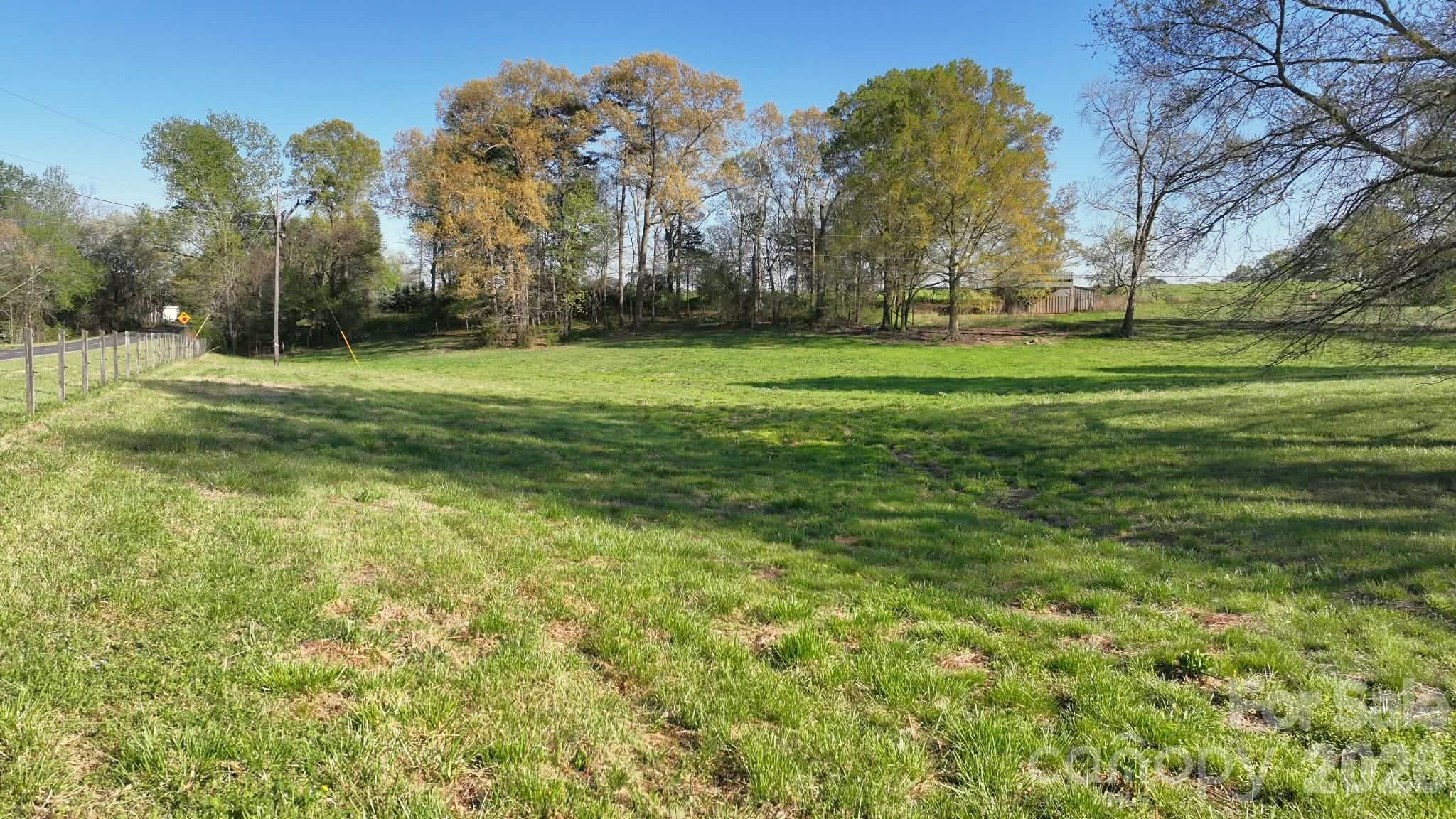 6710 Lawyers Road E — Marshville
