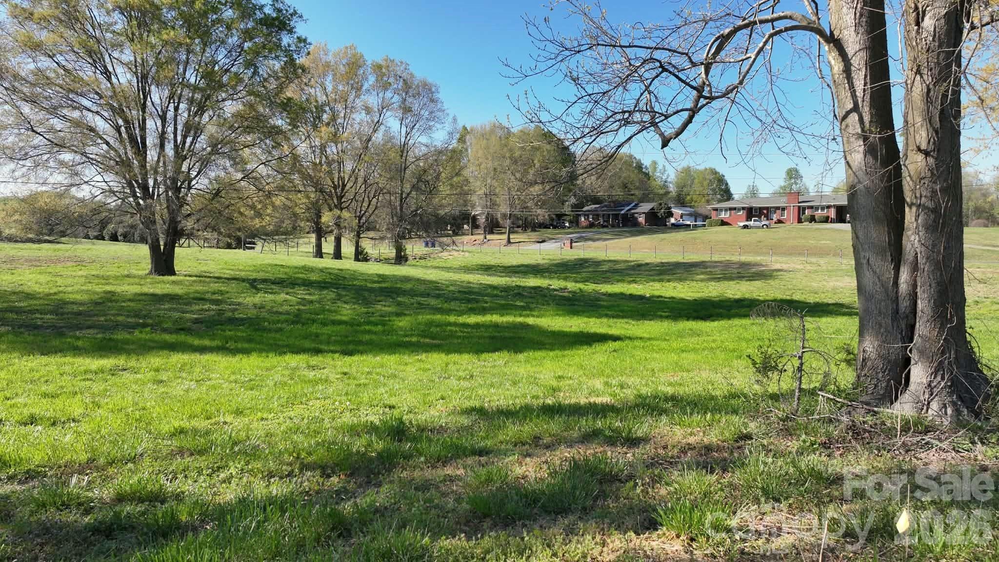 6710 Lawyers Road E — Marshville
