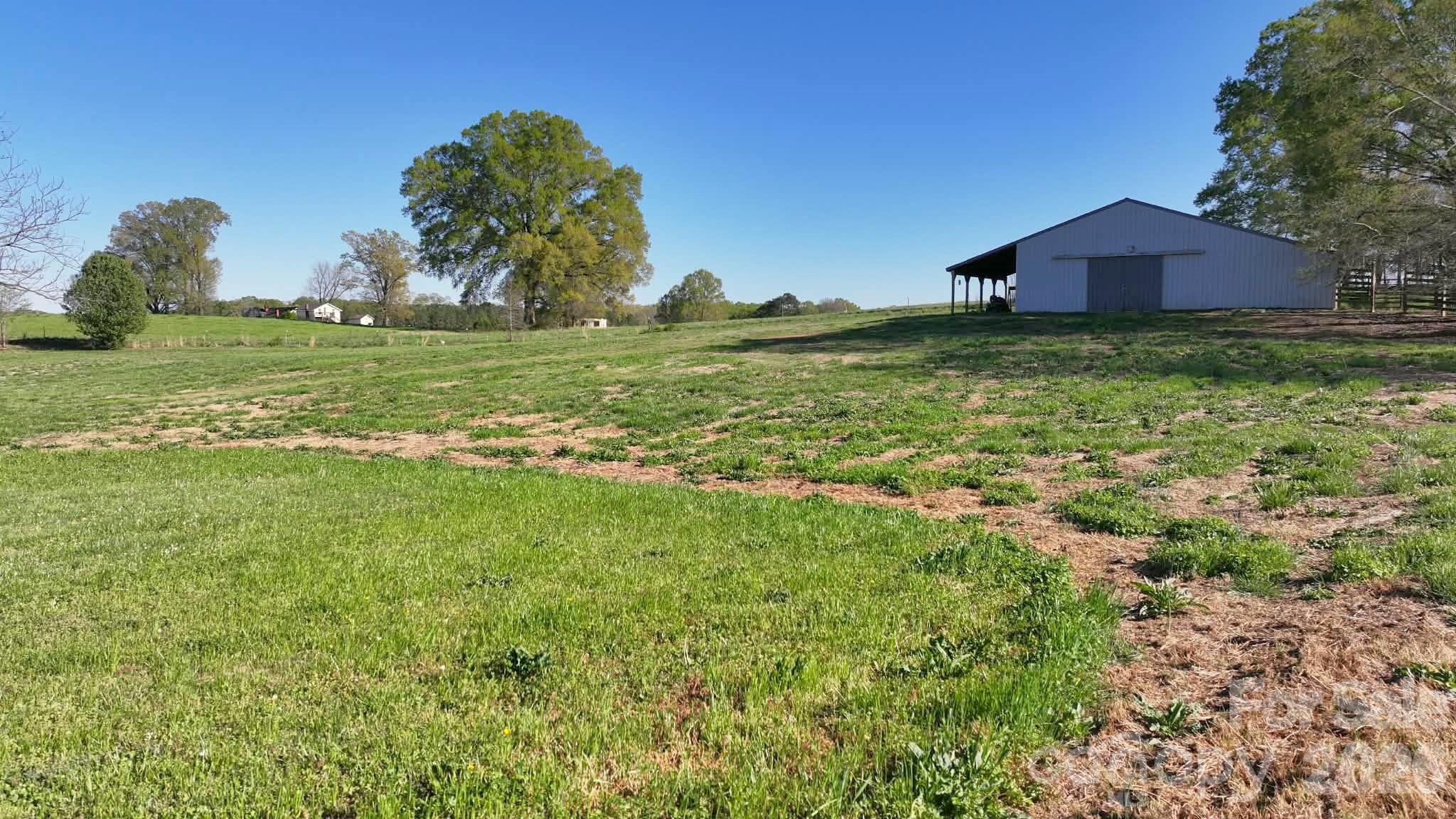 6710 Lawyers Road E — Marshville