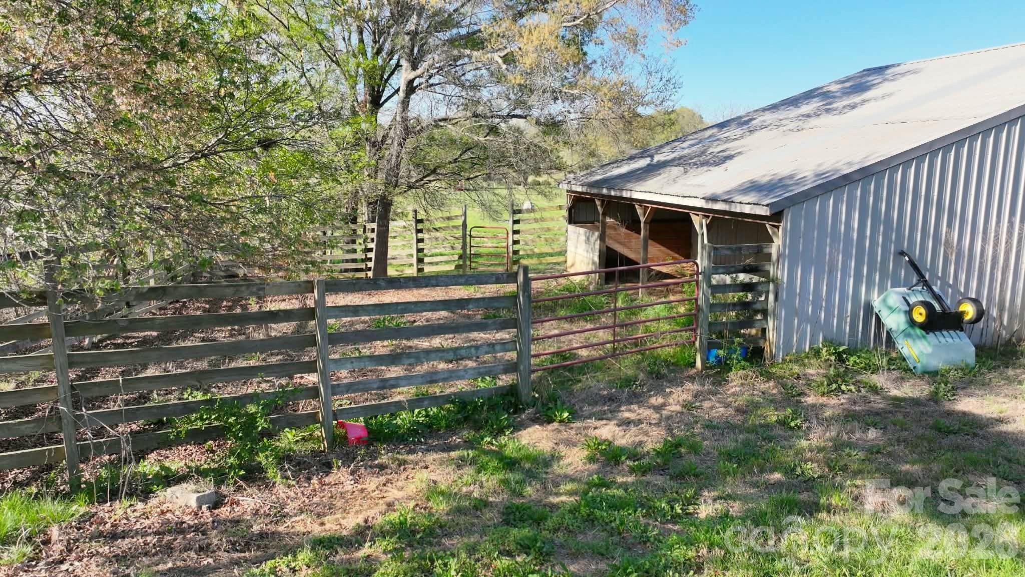 6710 Lawyers Road E — Marshville