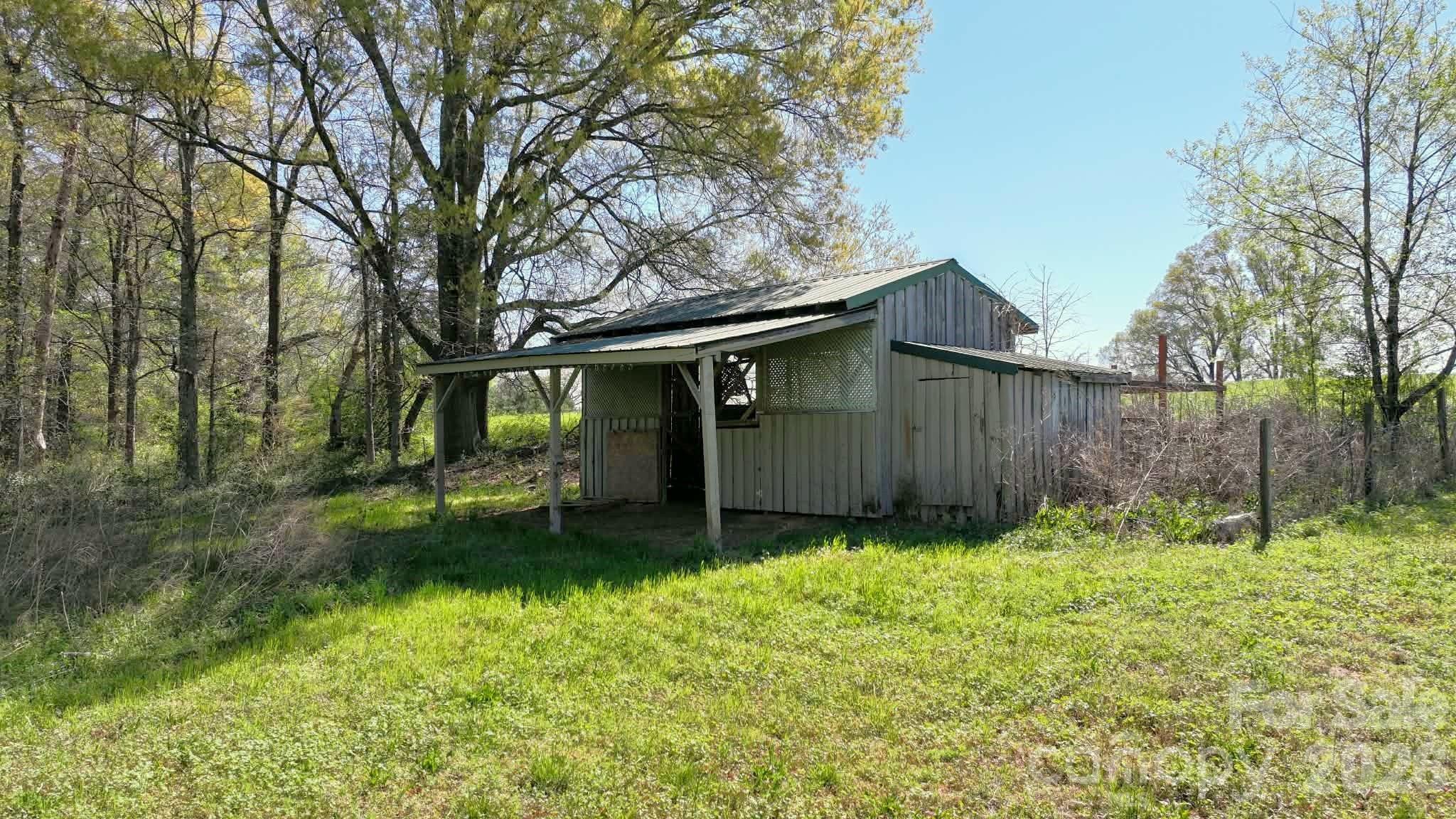 6710 Lawyers Road E — Marshville