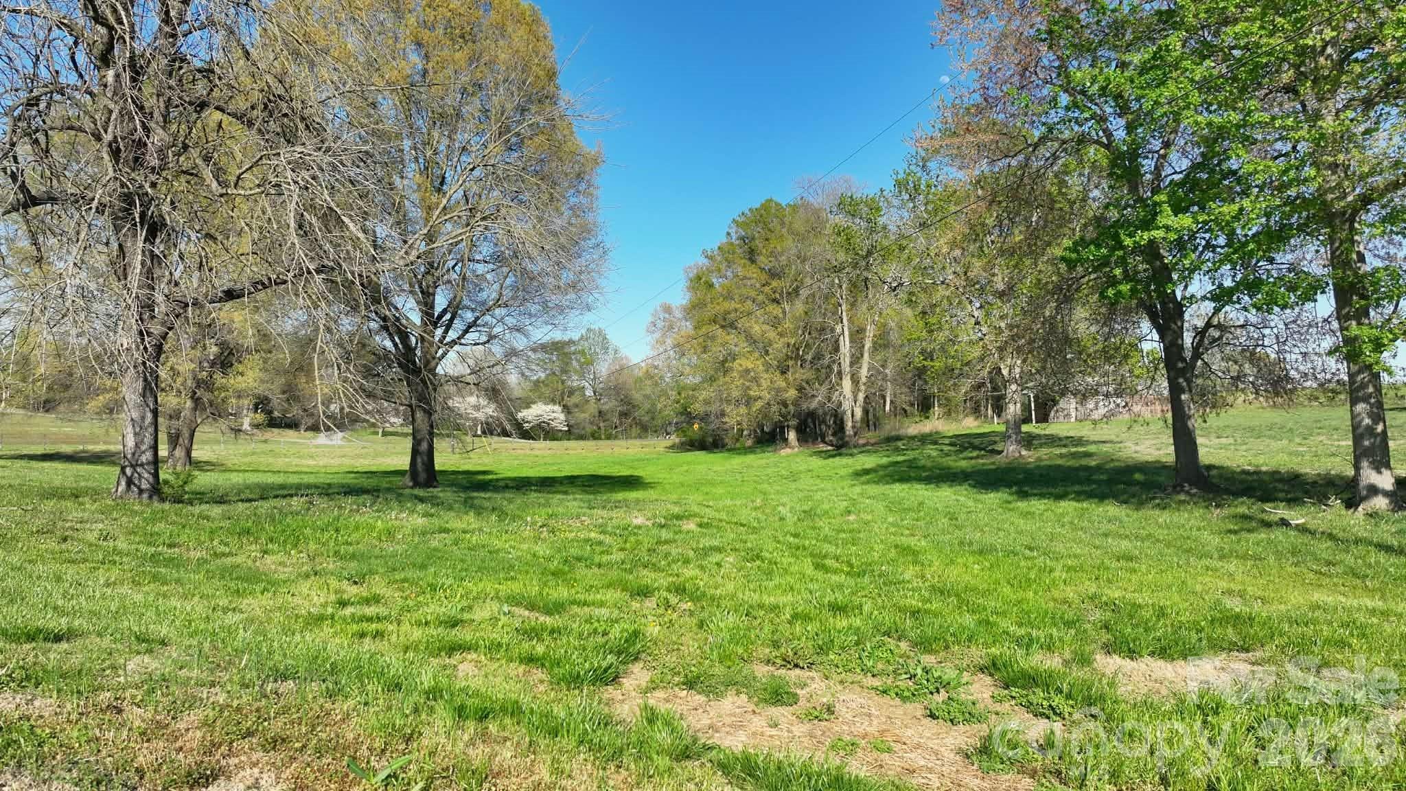 6710 Lawyers Road E — Marshville