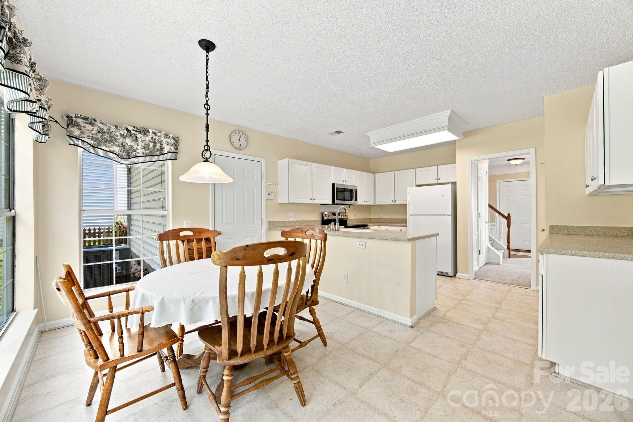 124 Aylesbury Lane — Indian Trail