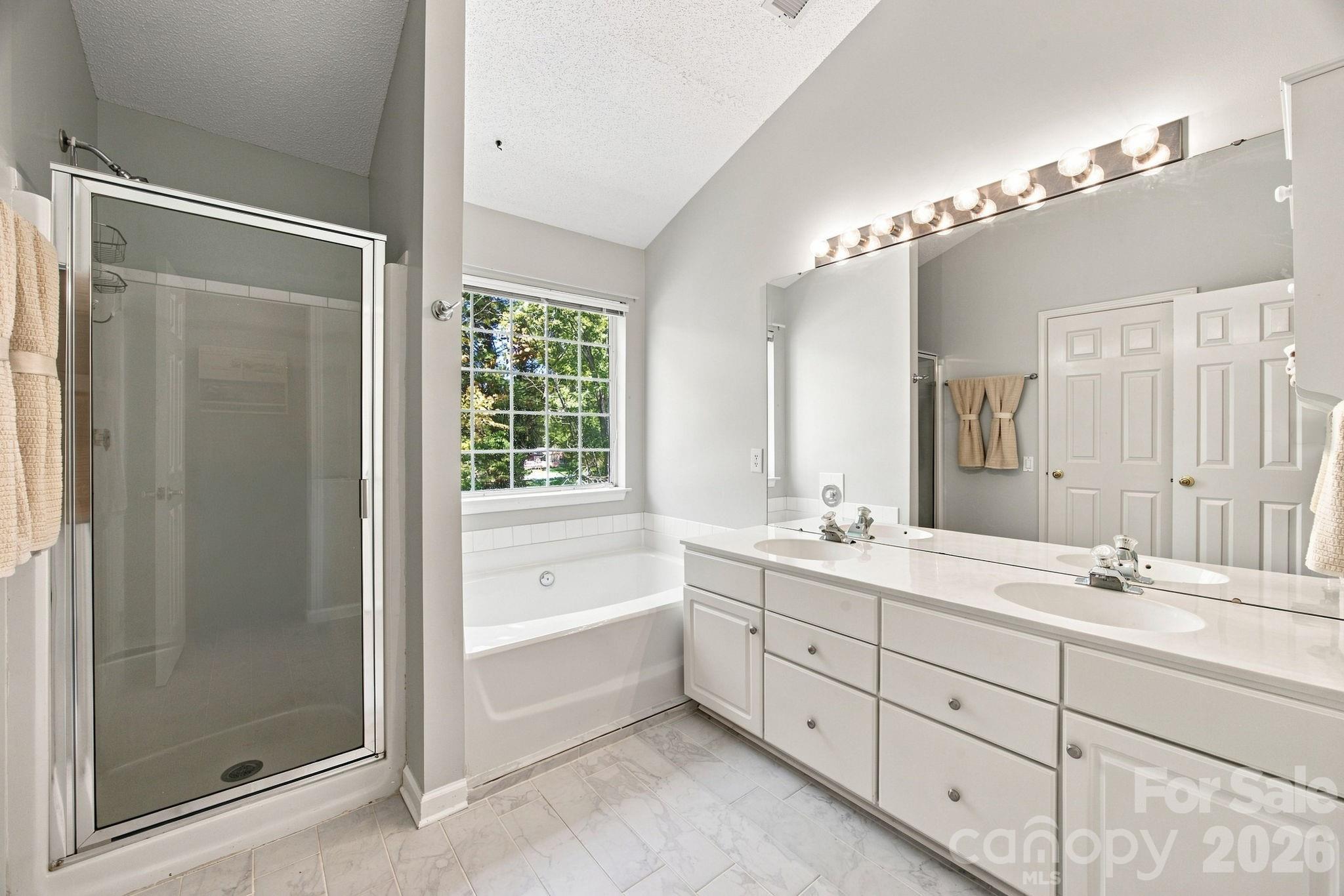 124 Aylesbury Lane — Indian Trail