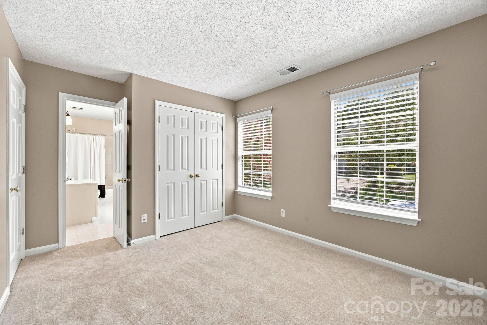 124 Aylesbury Lane — Indian Trail