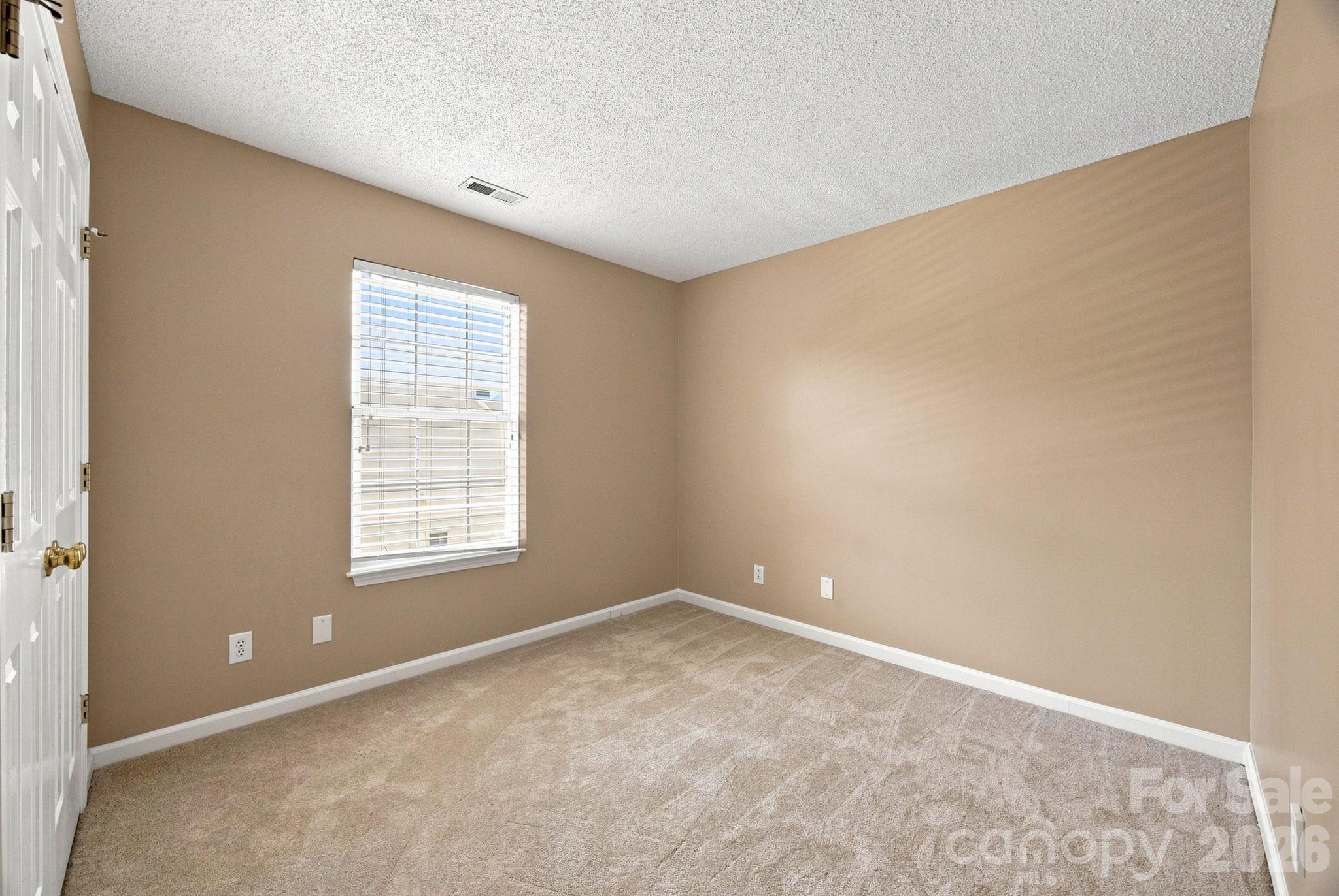 124 Aylesbury Lane — Indian Trail