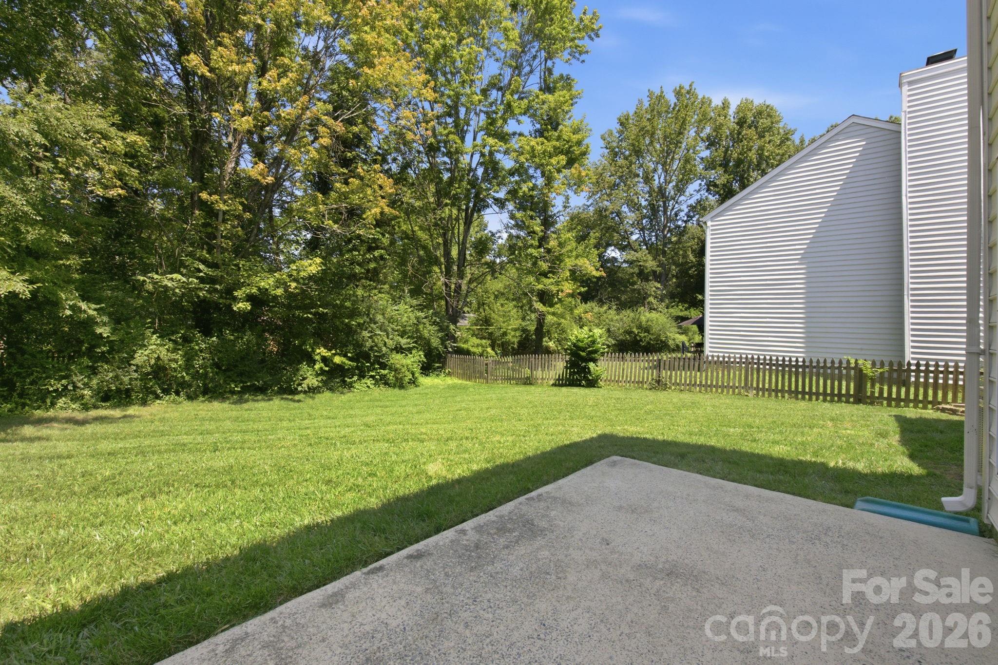 124 Aylesbury Lane — Indian Trail