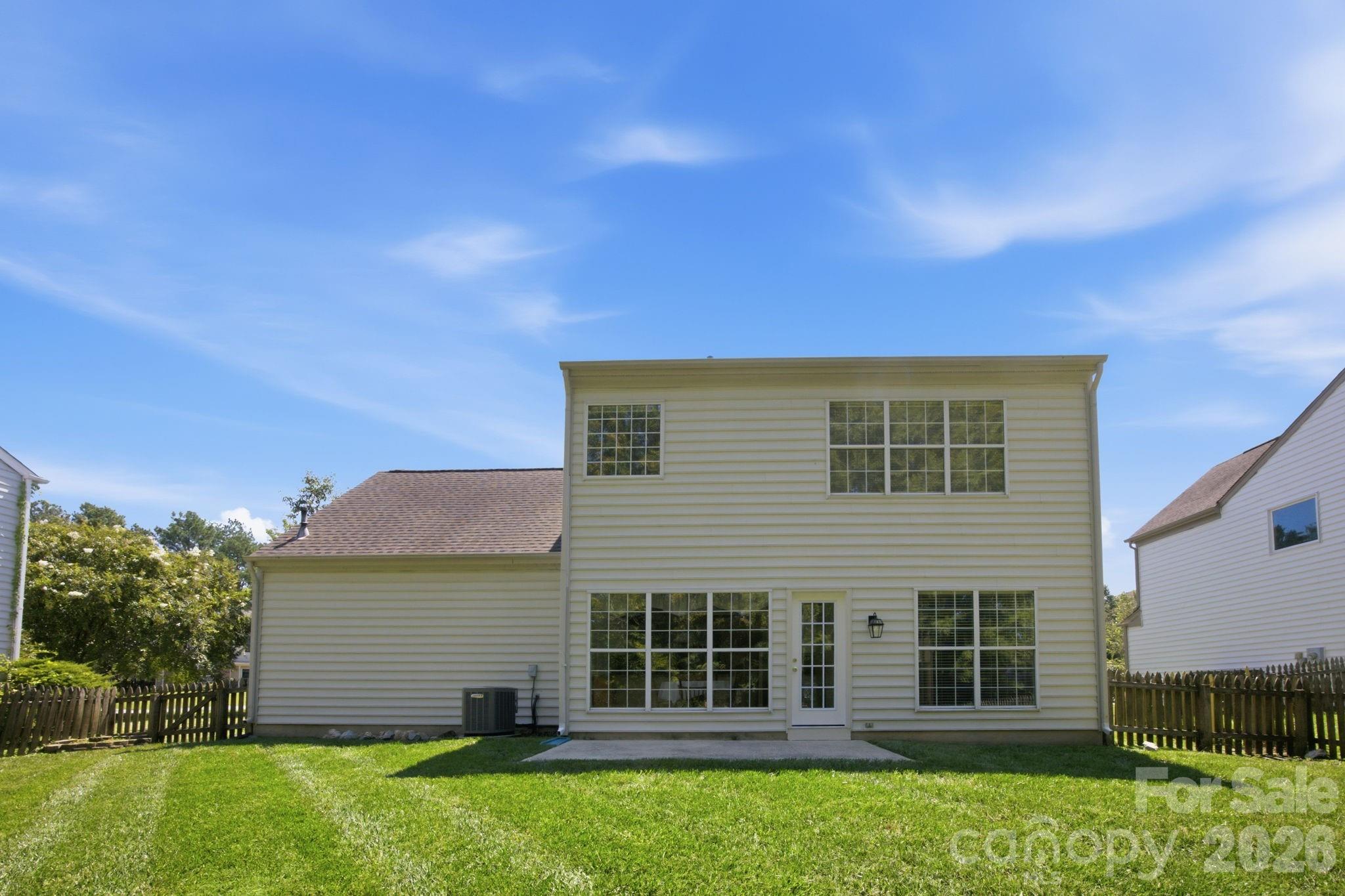 124 Aylesbury Lane — Indian Trail