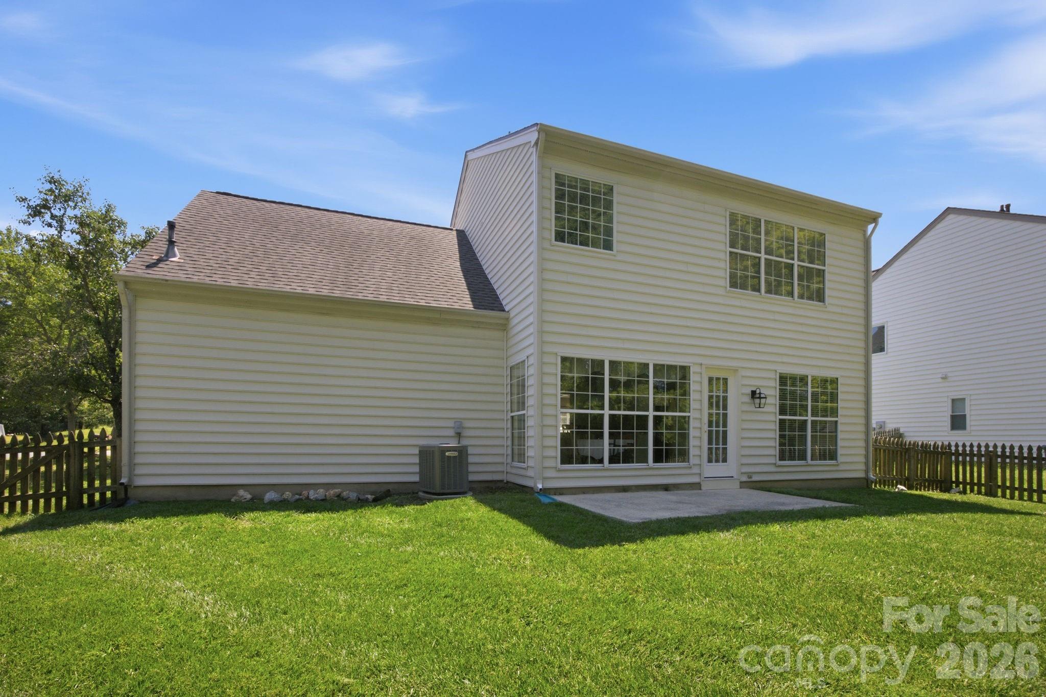 124 Aylesbury Lane — Indian Trail