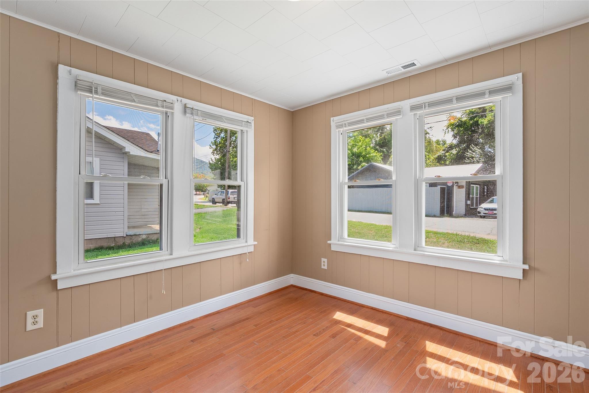 417 Riverbend Street — Waynesville