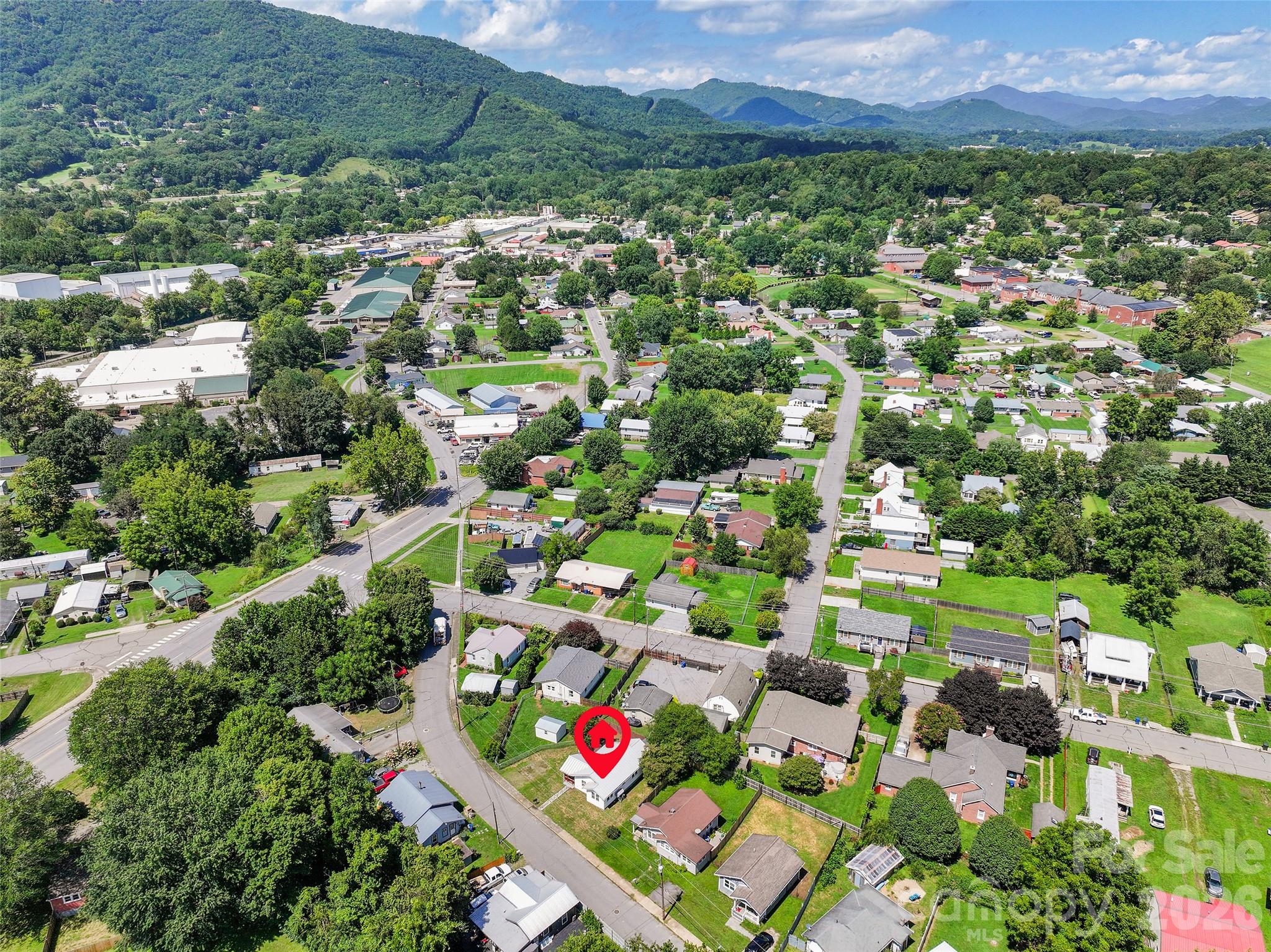 417 Riverbend Street — Waynesville