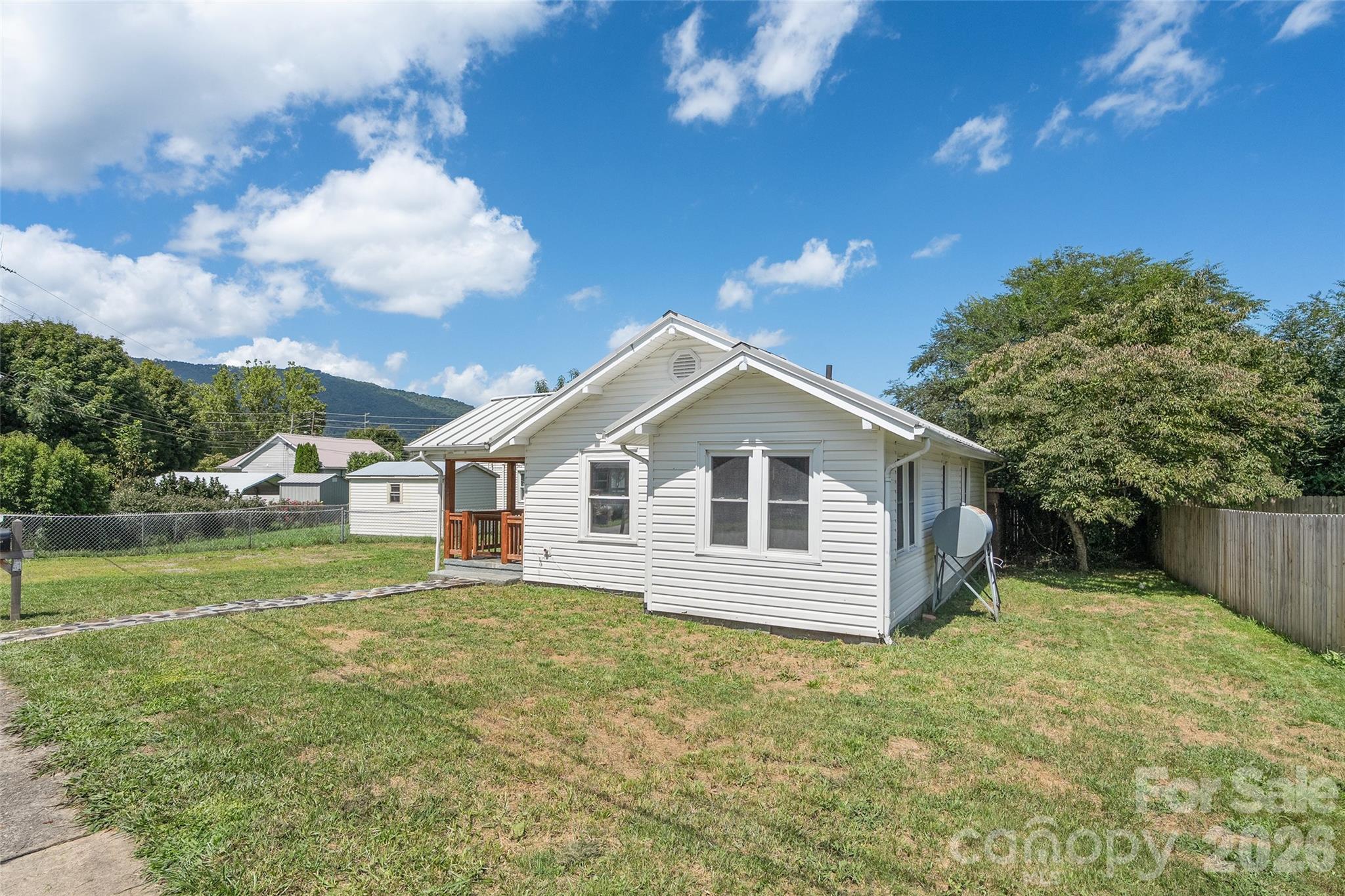 417 Riverbend Street — Waynesville