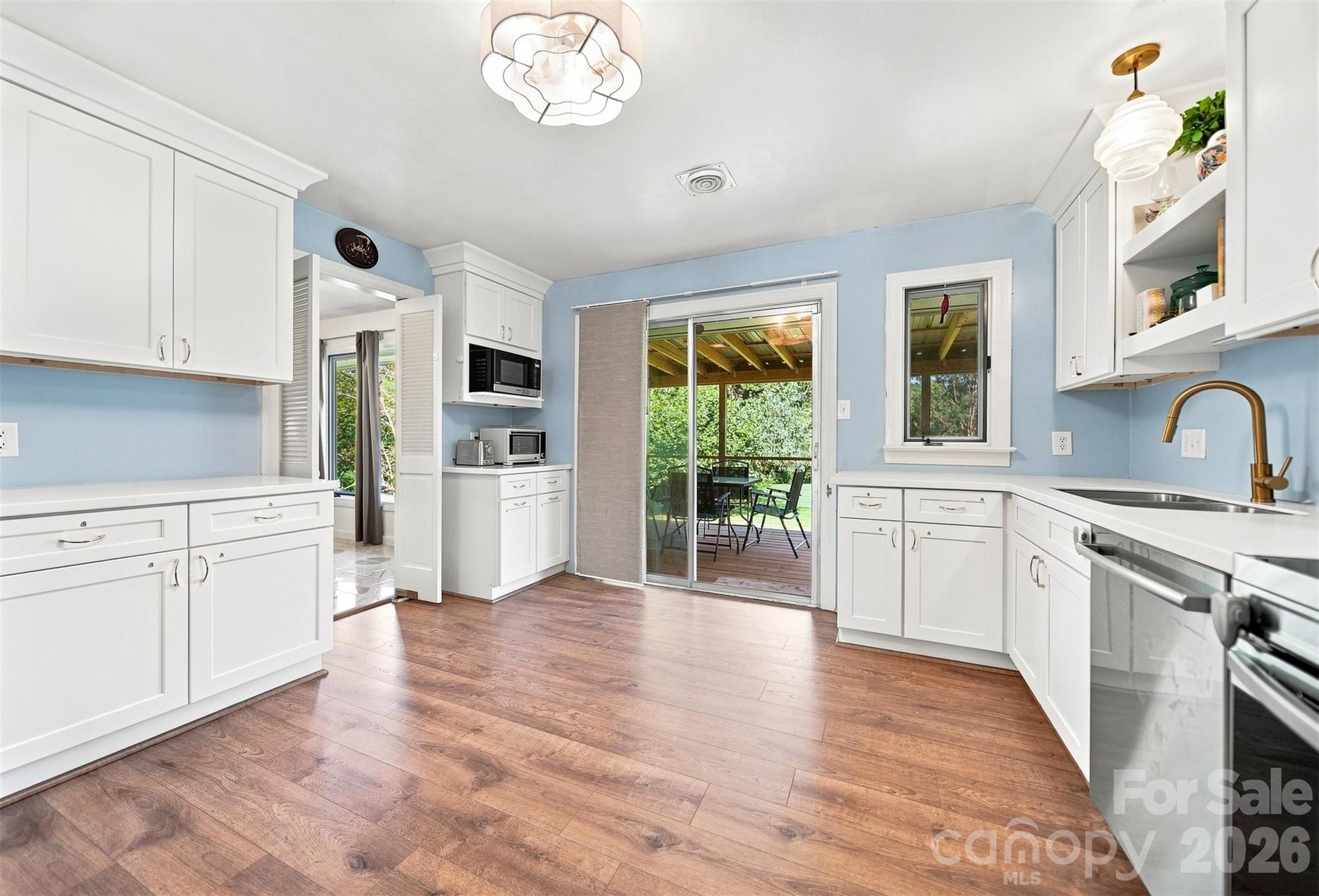 706 Springdale Road — Statesville