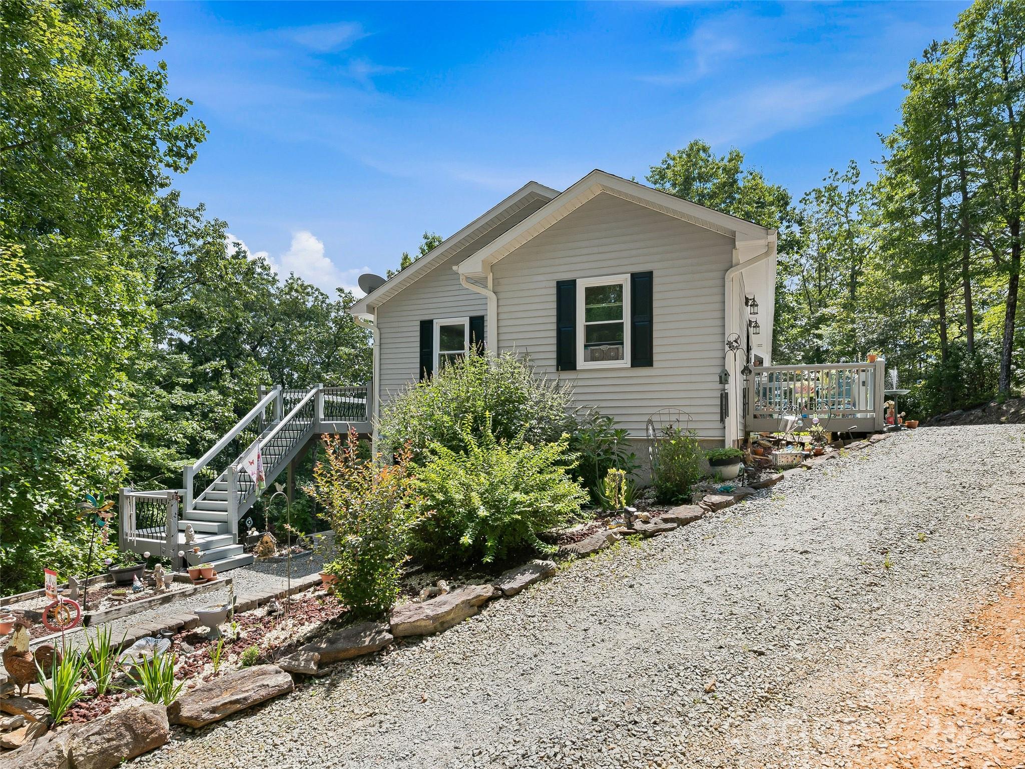 524 Lookout Drive — Pisgah Forest