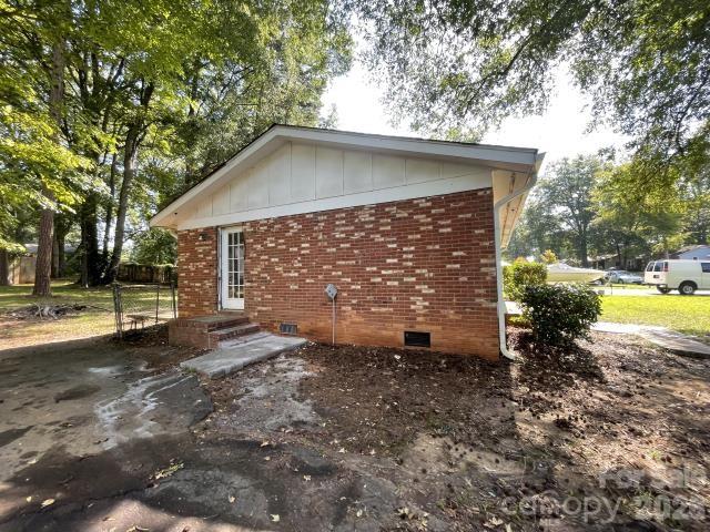 909 Carrington Drive — Charlotte