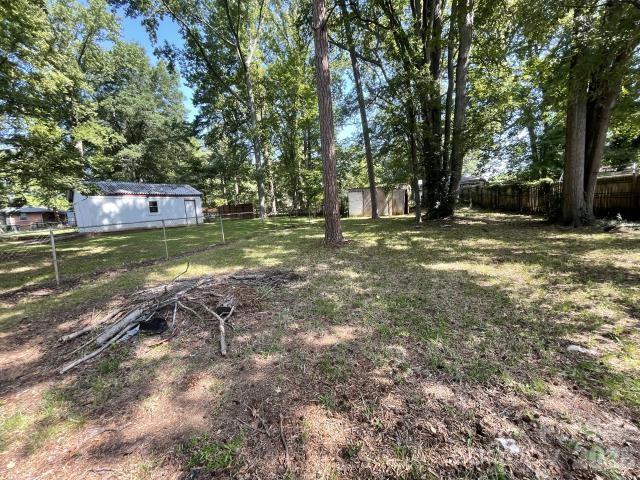 909 Carrington Drive — Charlotte