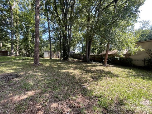 909 Carrington Drive — Charlotte