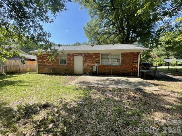 909 Carrington Drive — Charlotte