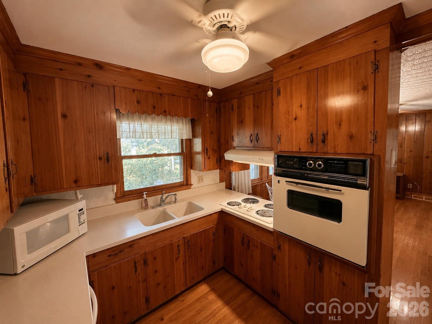 6124 Donna Drive — Charlotte