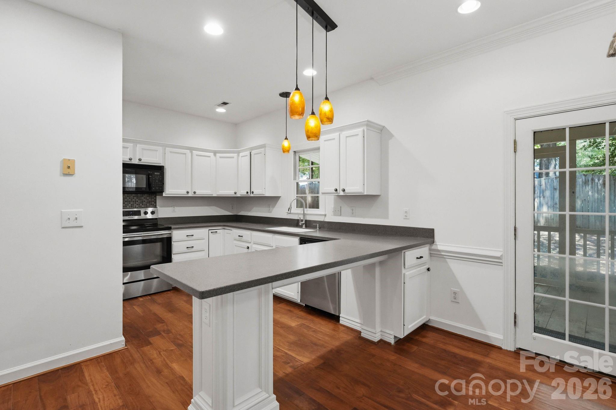 7119 Bevington Woods Lane — Charlotte