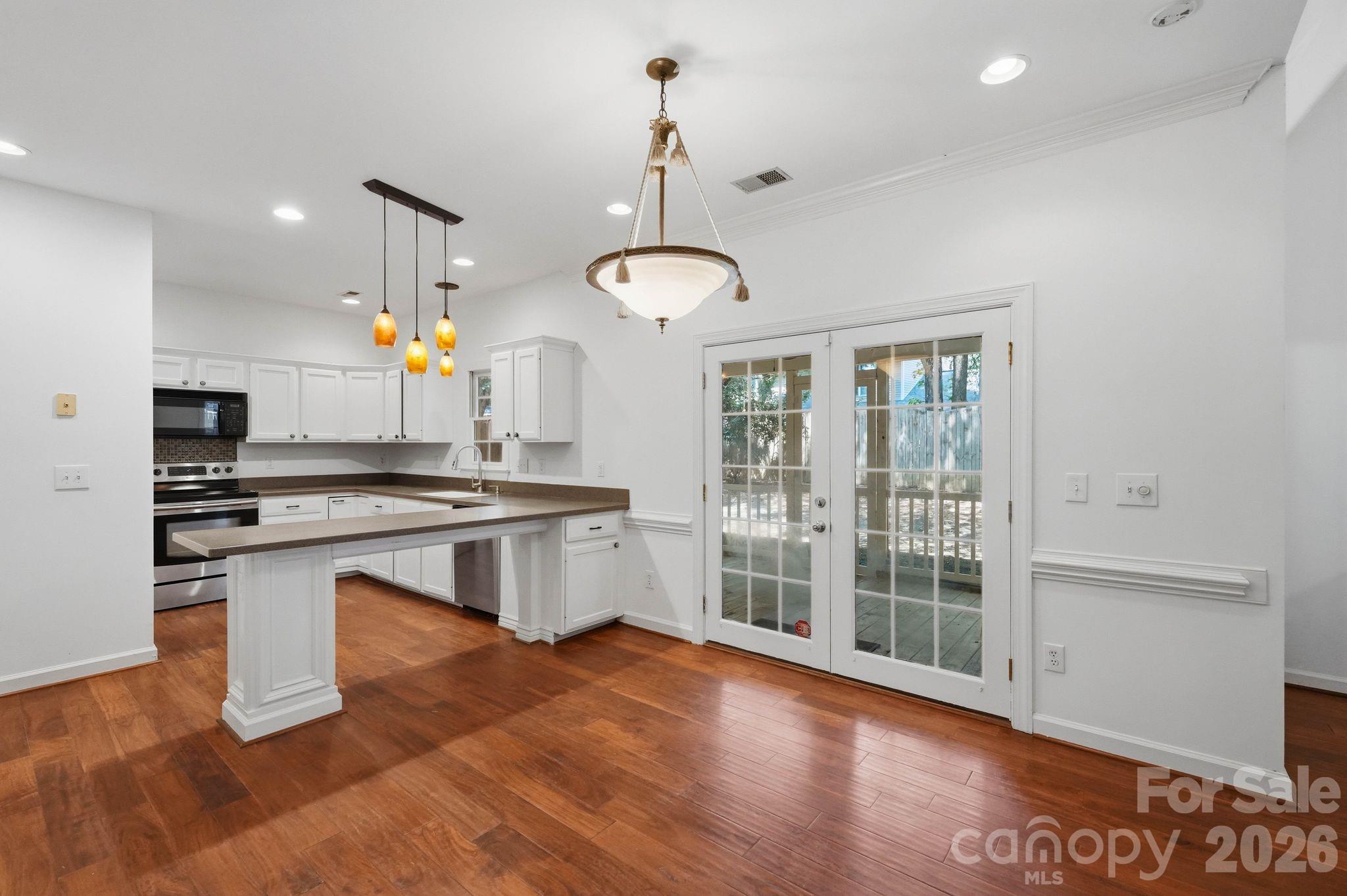 7119 Bevington Woods Lane — Charlotte