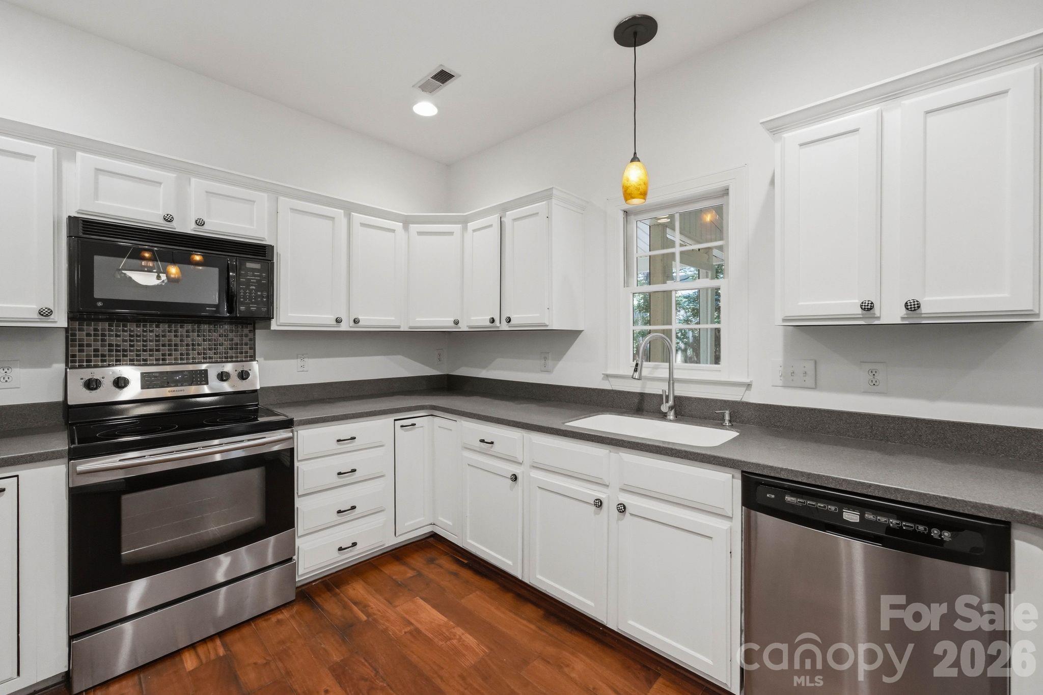 7119 Bevington Woods Lane — Charlotte