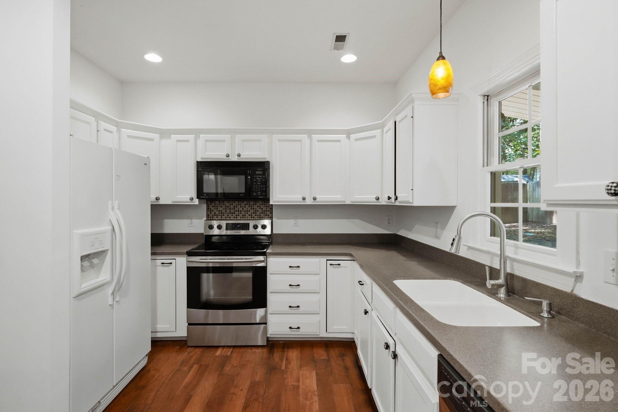 7119 Bevington Woods Lane — Charlotte