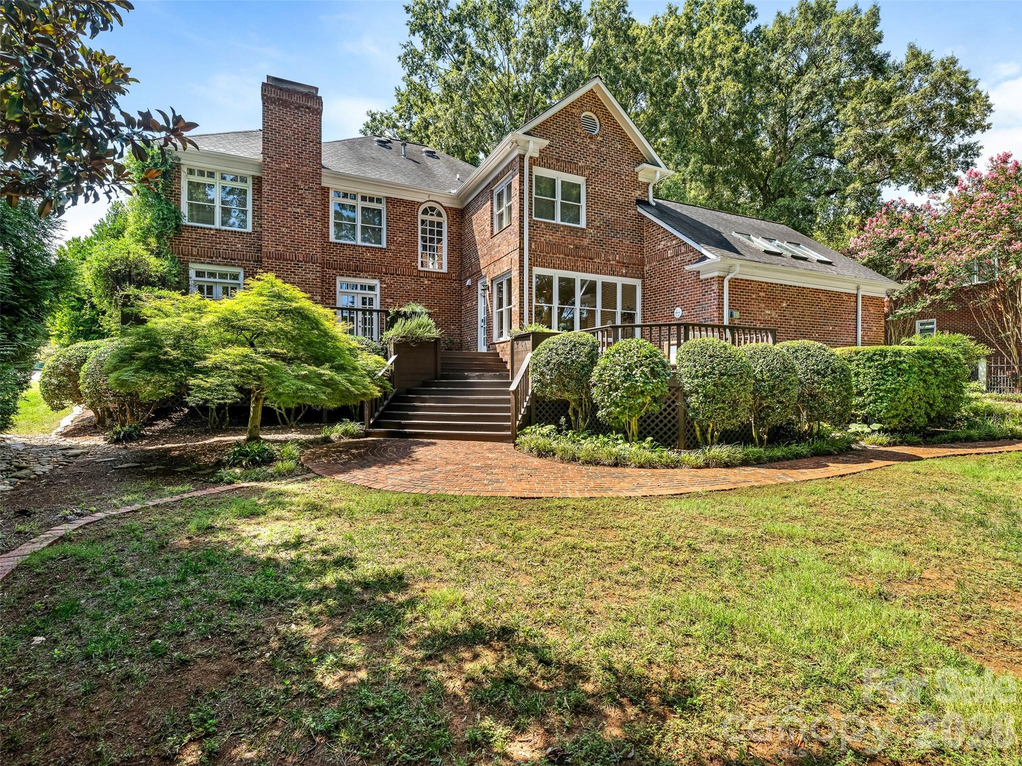 5216 Sunningdale Drive — Charlotte