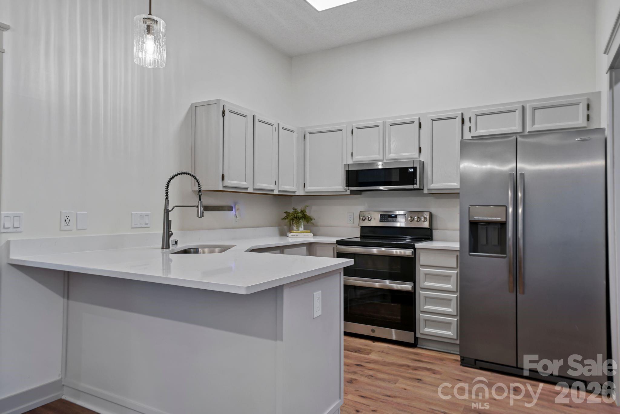 206 Aurora Lane — Huntersville