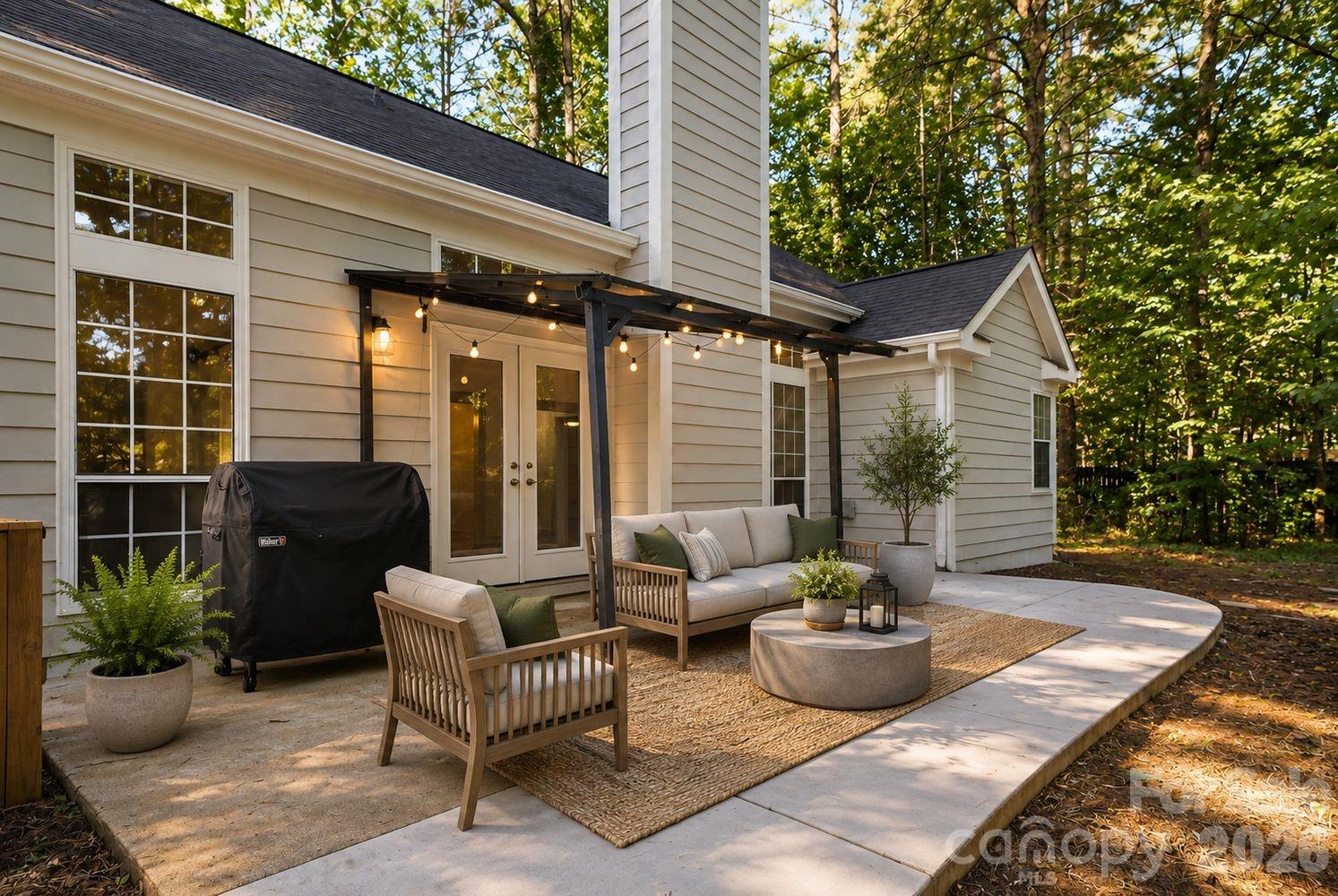 206 Aurora Lane — Huntersville