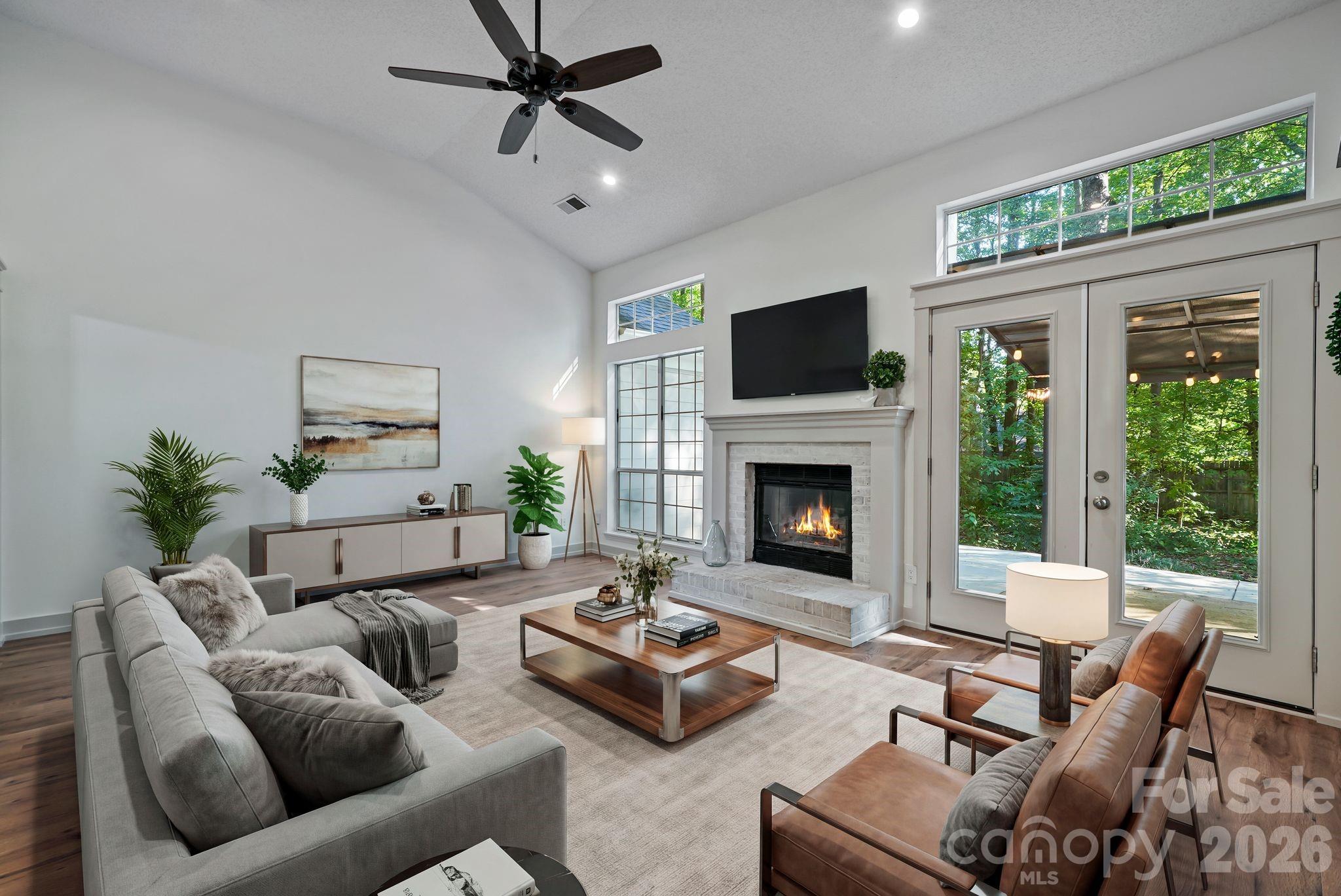 206 Aurora Lane — Huntersville