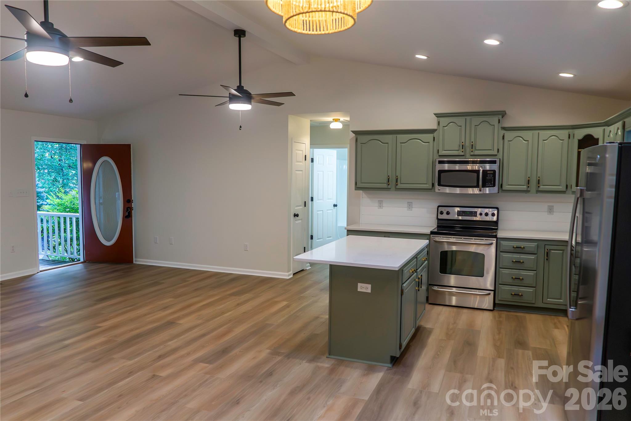 15 Pete Luther Road — Candler