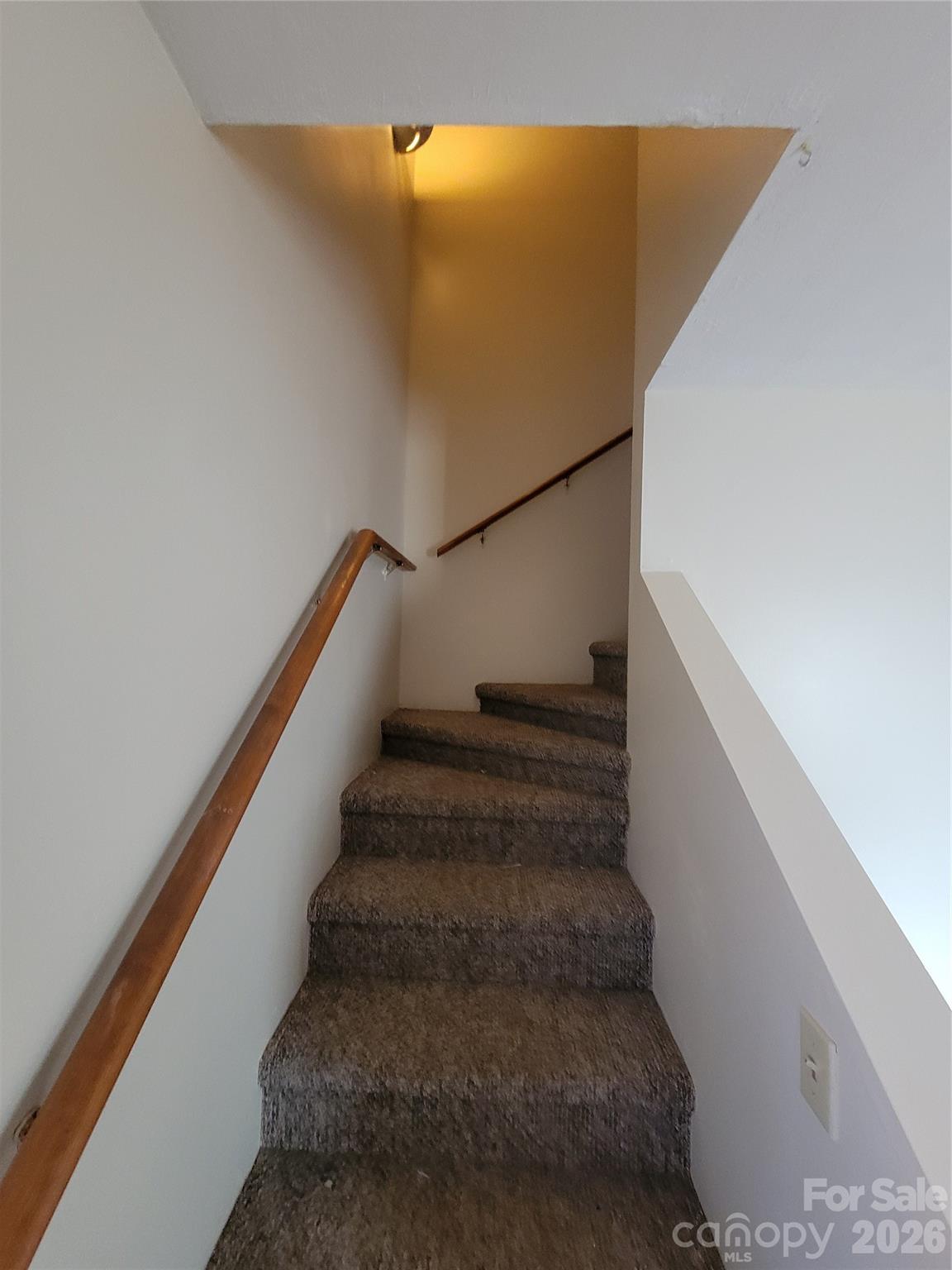 507 Utah Mountain Road — Waynesville