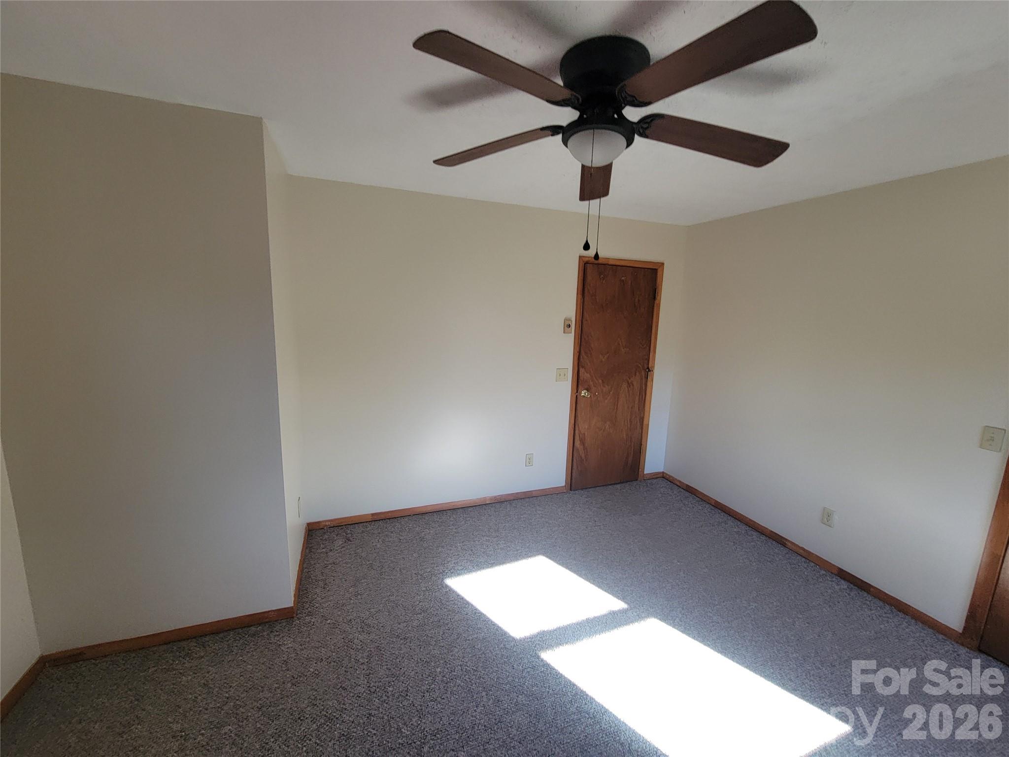 507 Utah Mountain Road — Waynesville