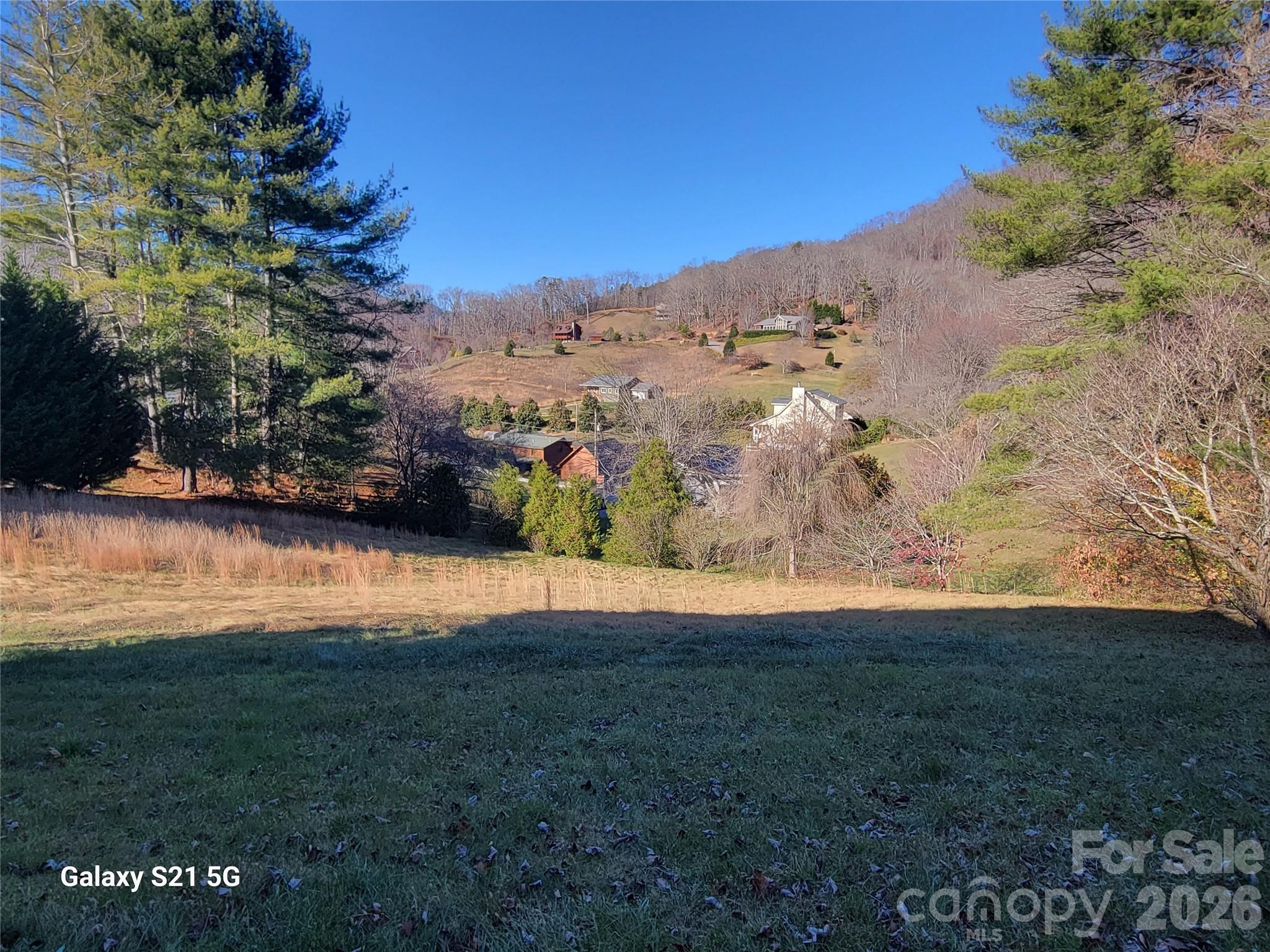 507 Utah Mountain Road — Waynesville