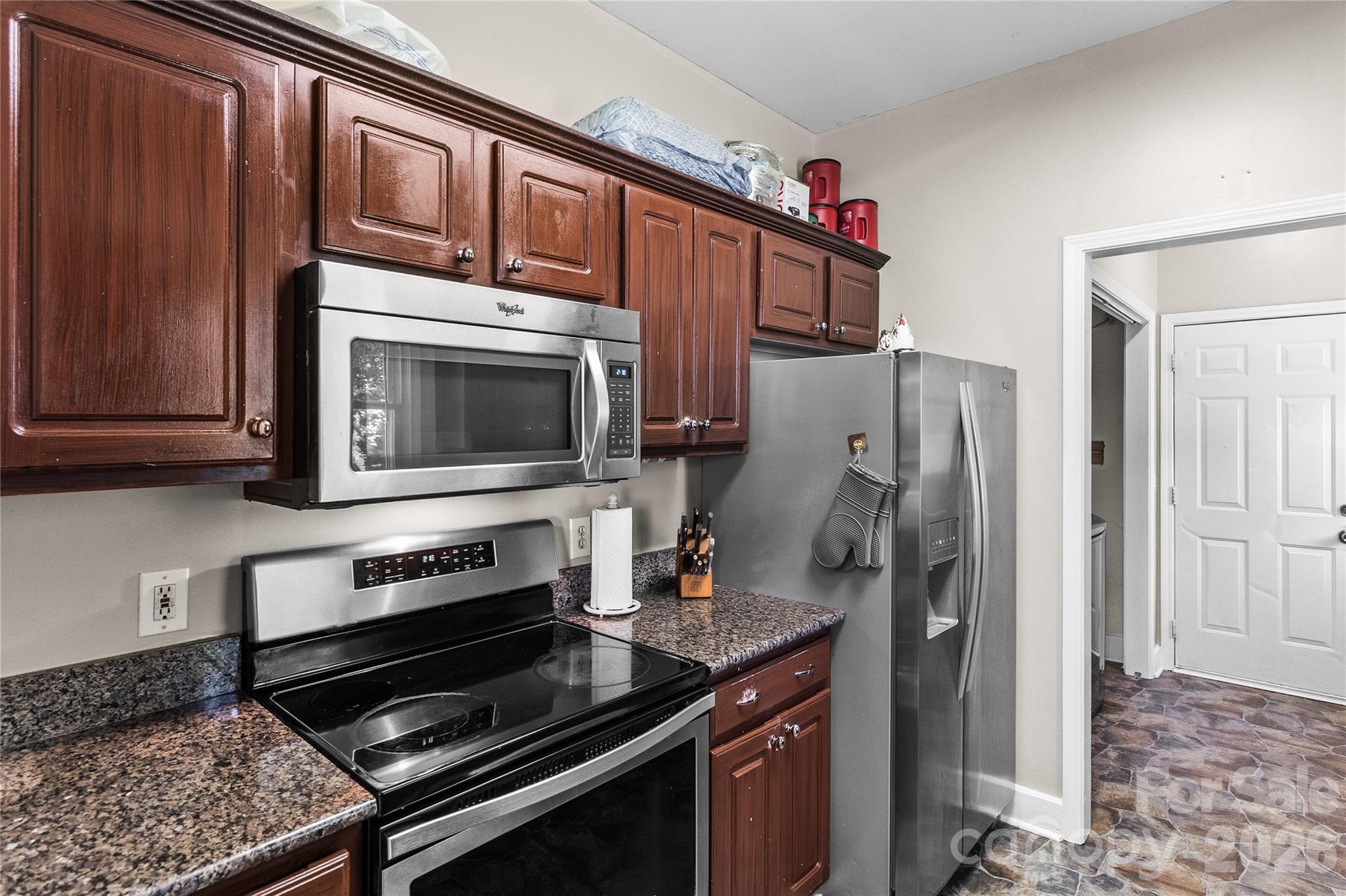 413 Summer Ridge Road — Stanley