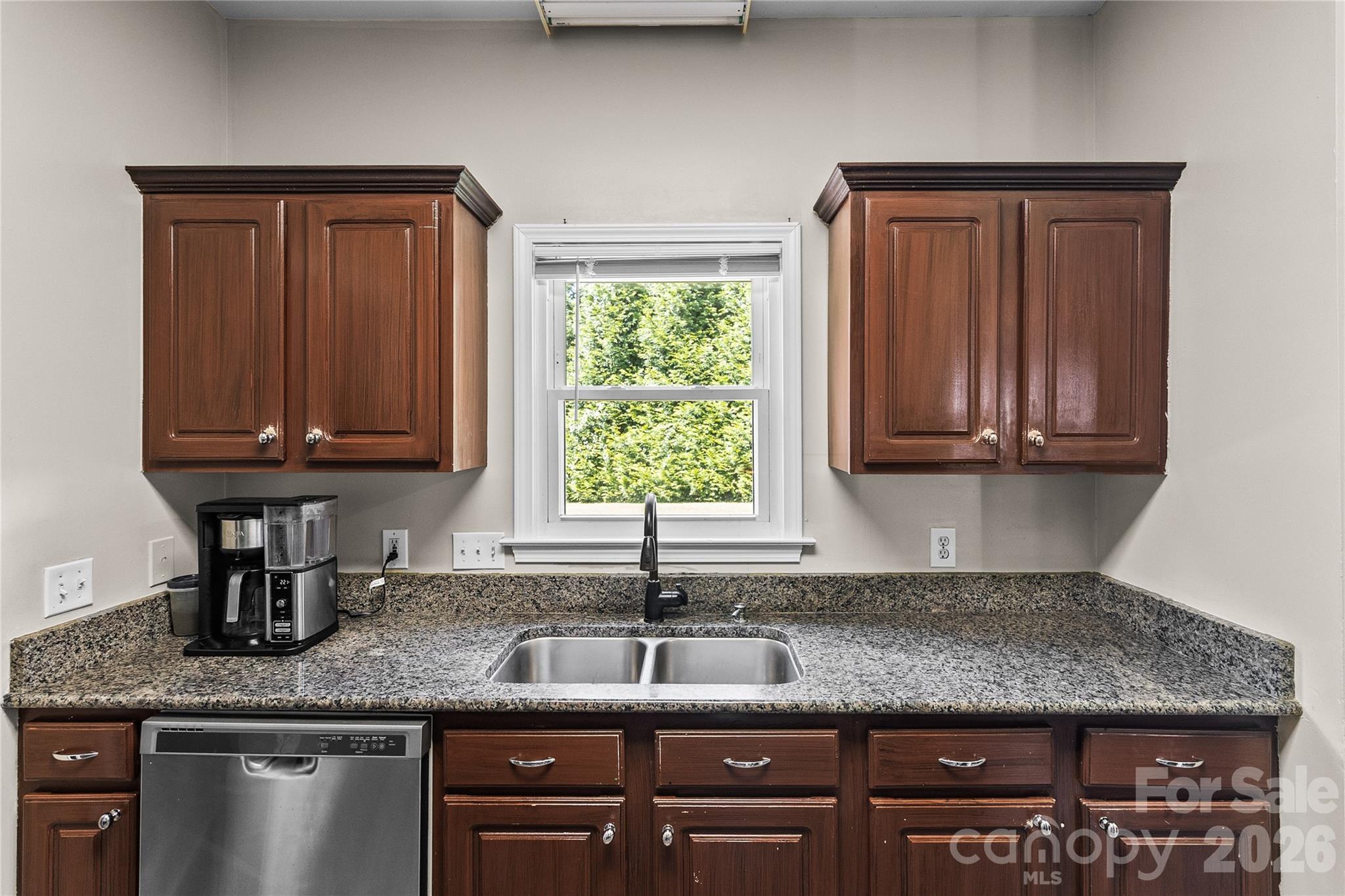 413 Summer Ridge Road — Stanley