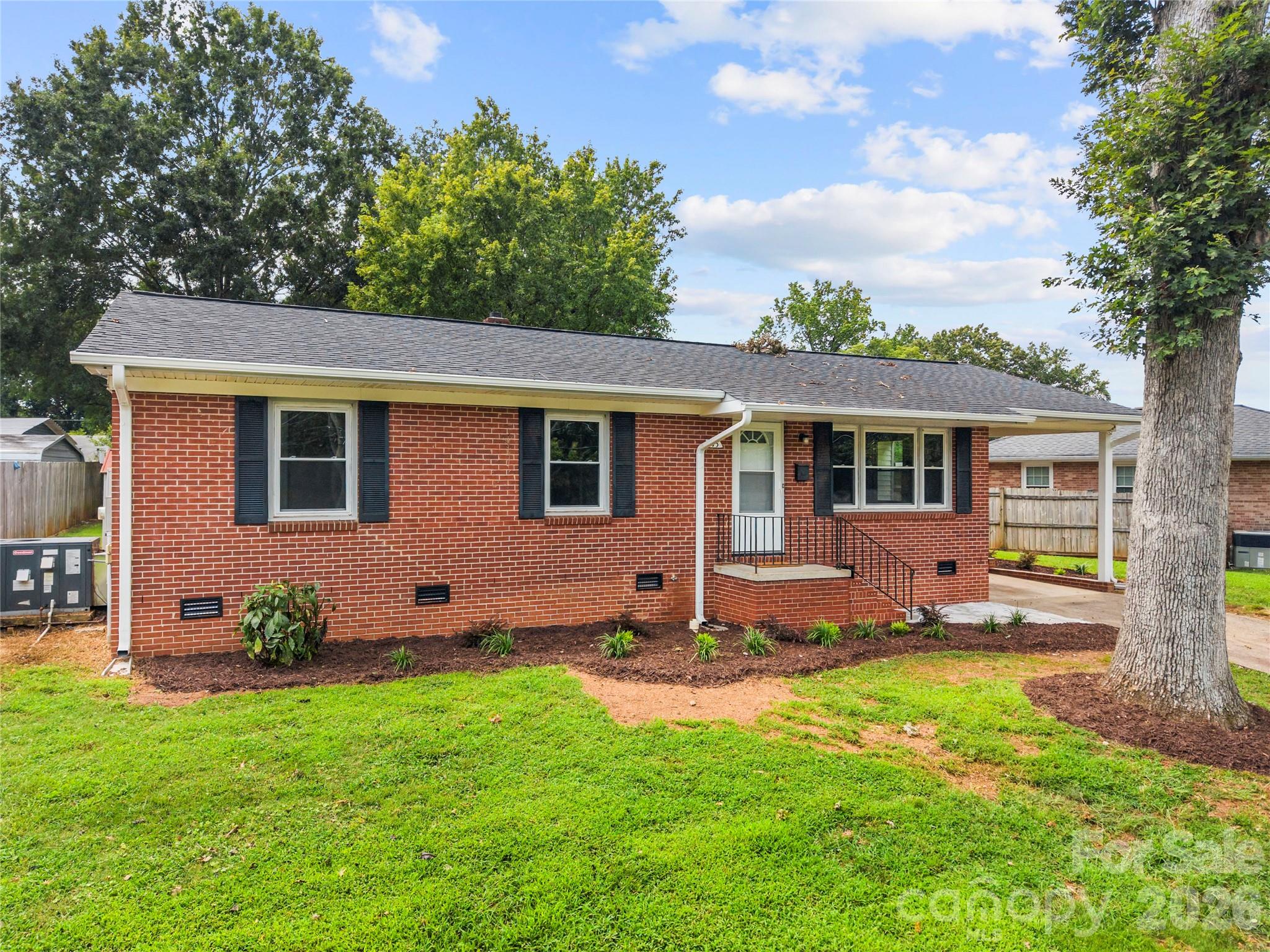 713 Crestwood Avenue — Gastonia