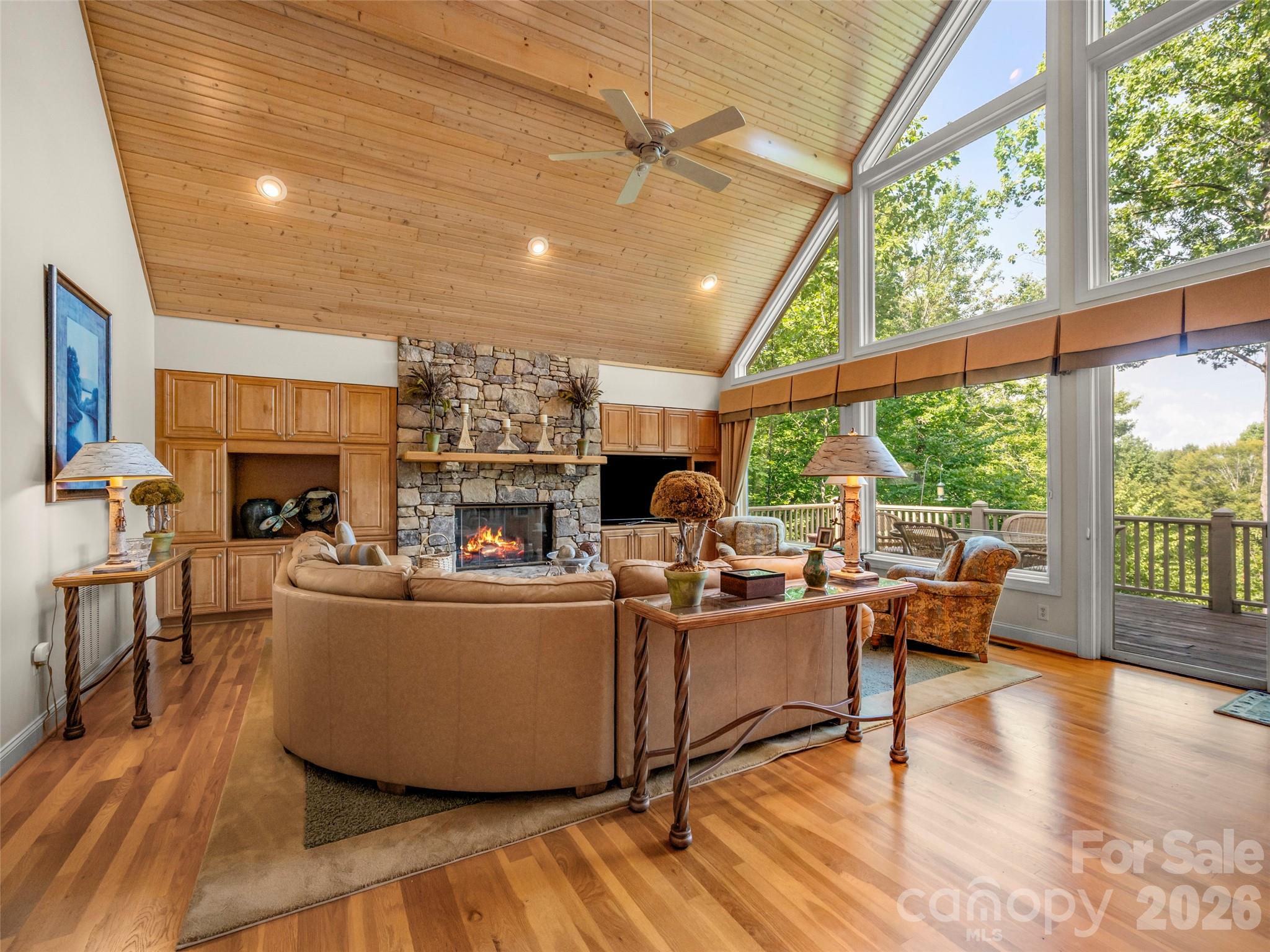 75 Old Hickory Trail — Hendersonville