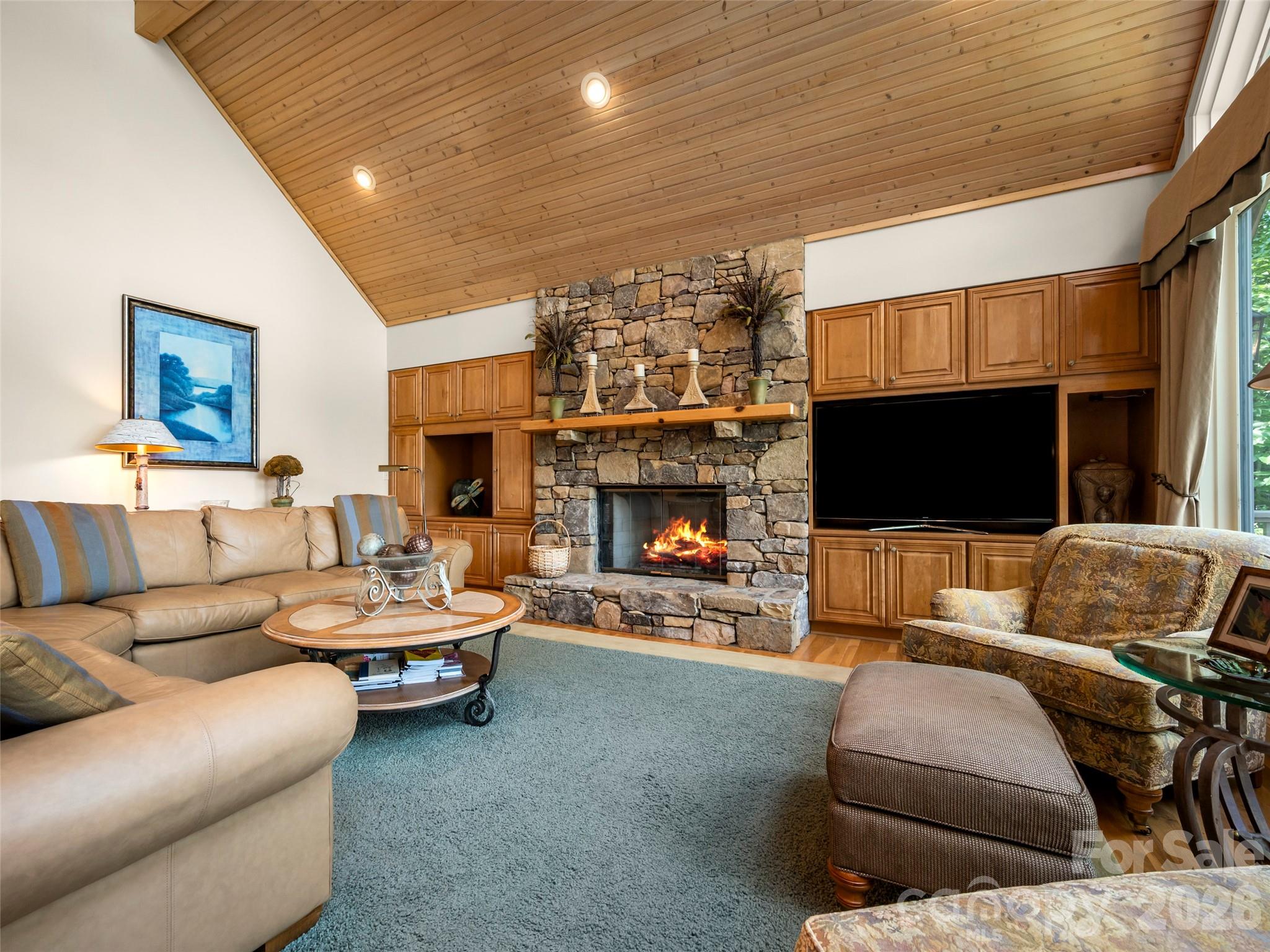 75 Old Hickory Trail — Hendersonville
