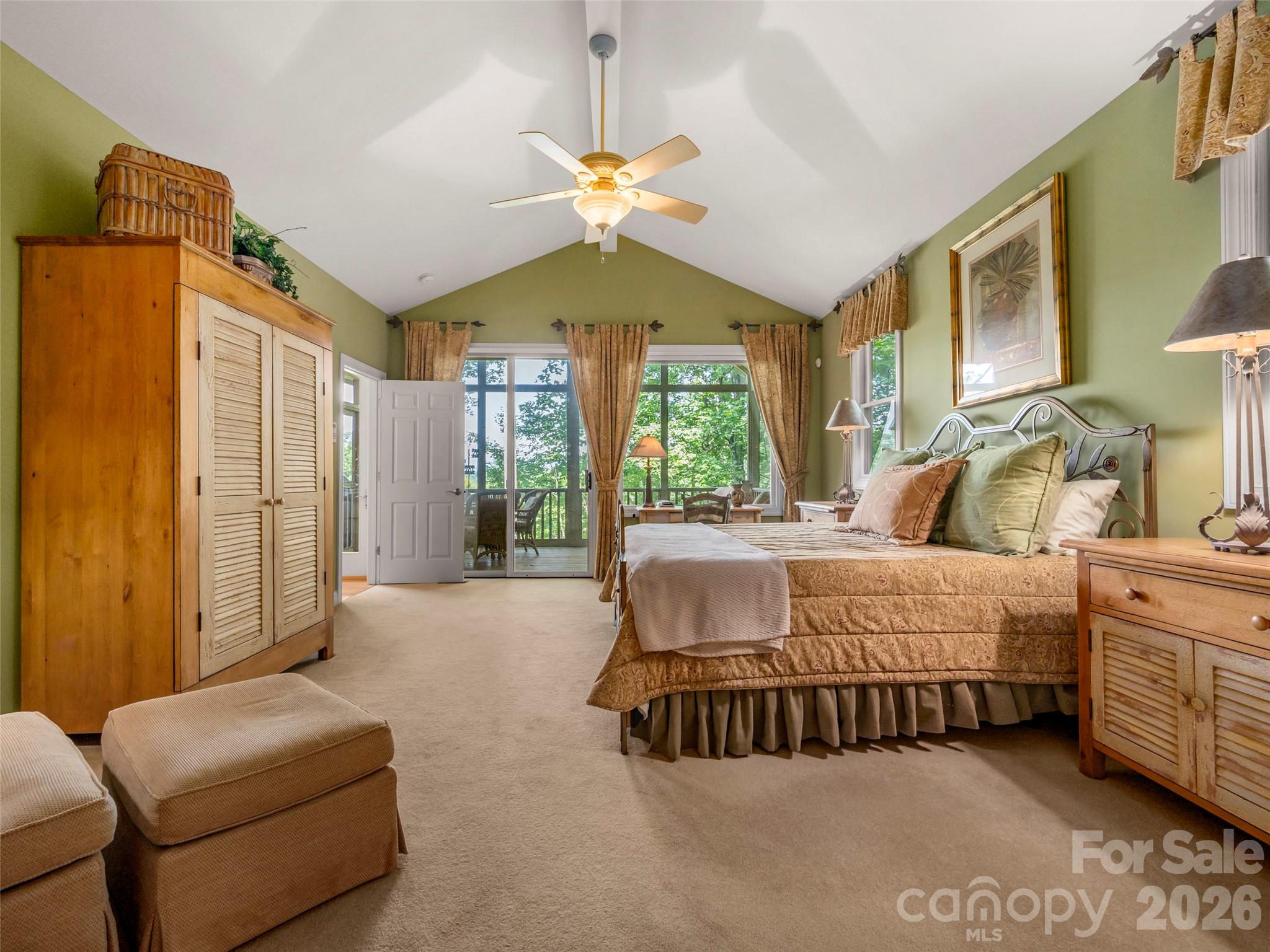 75 Old Hickory Trail — Hendersonville