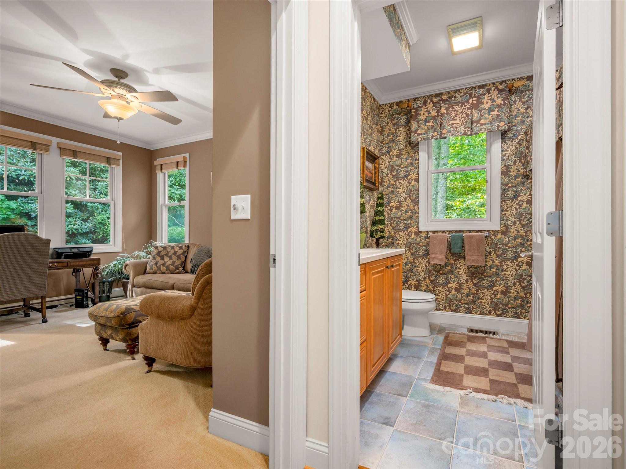 75 Old Hickory Trail — Hendersonville