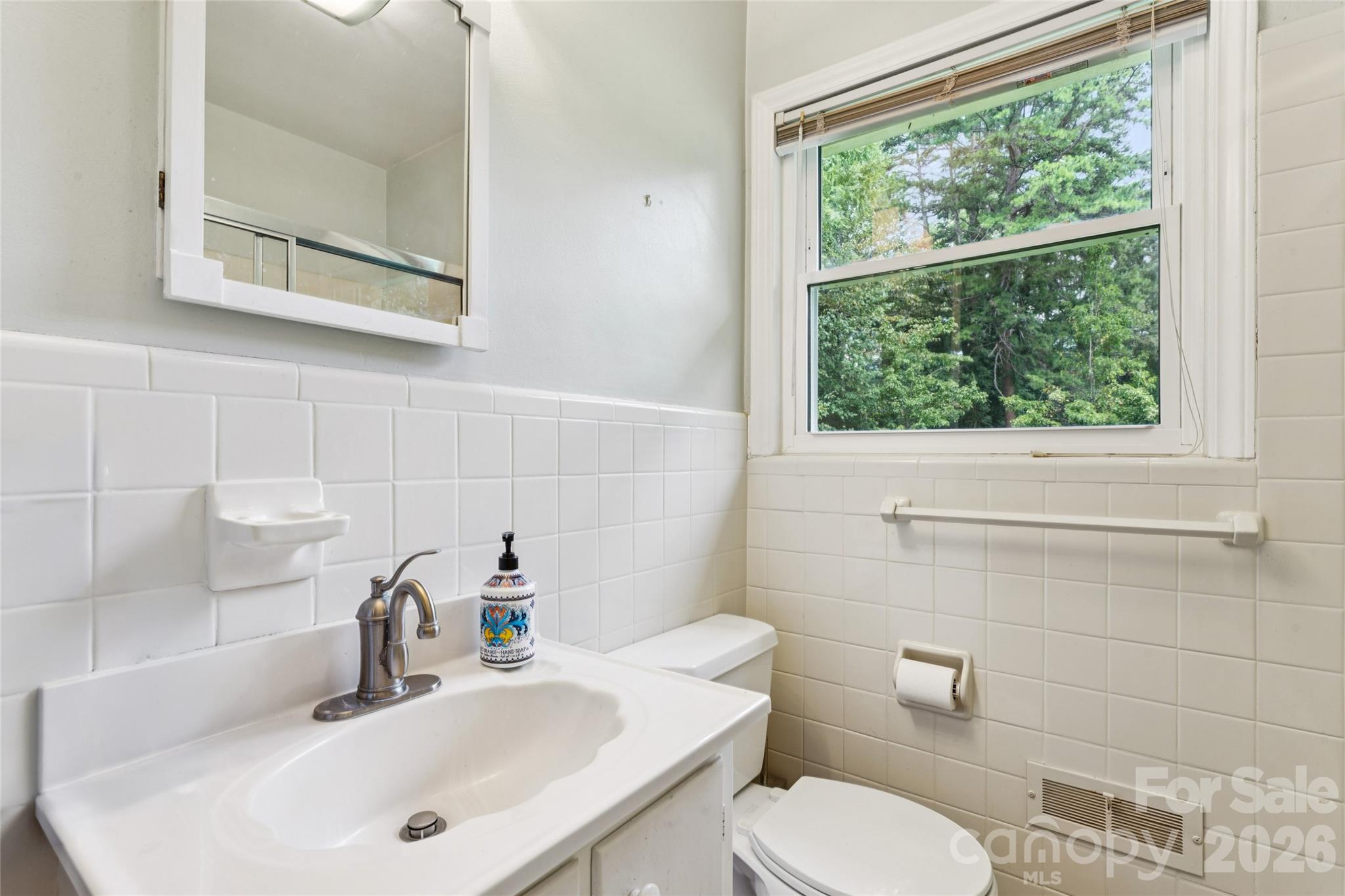 2305 Williams Road — Matthews