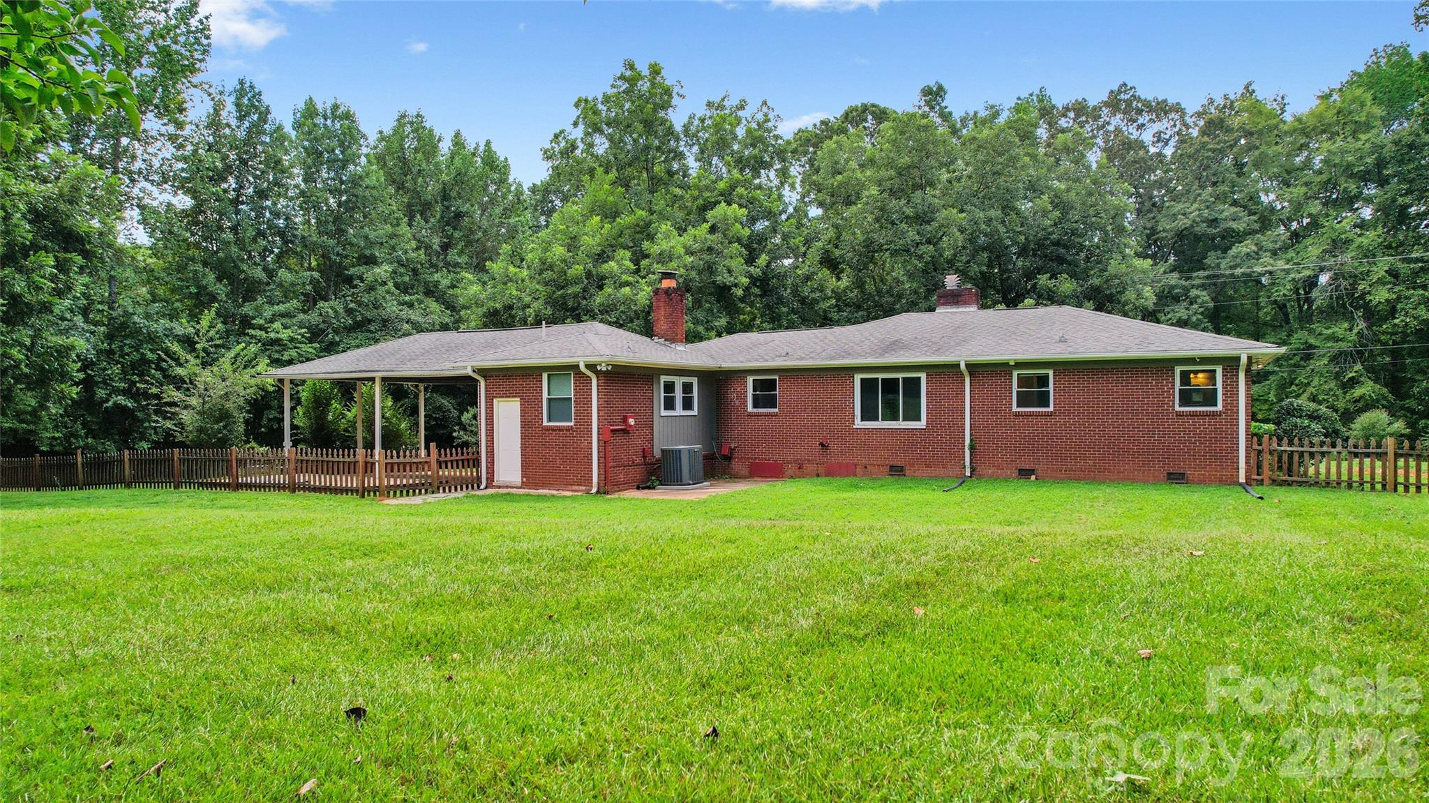2305 Williams Road — Matthews