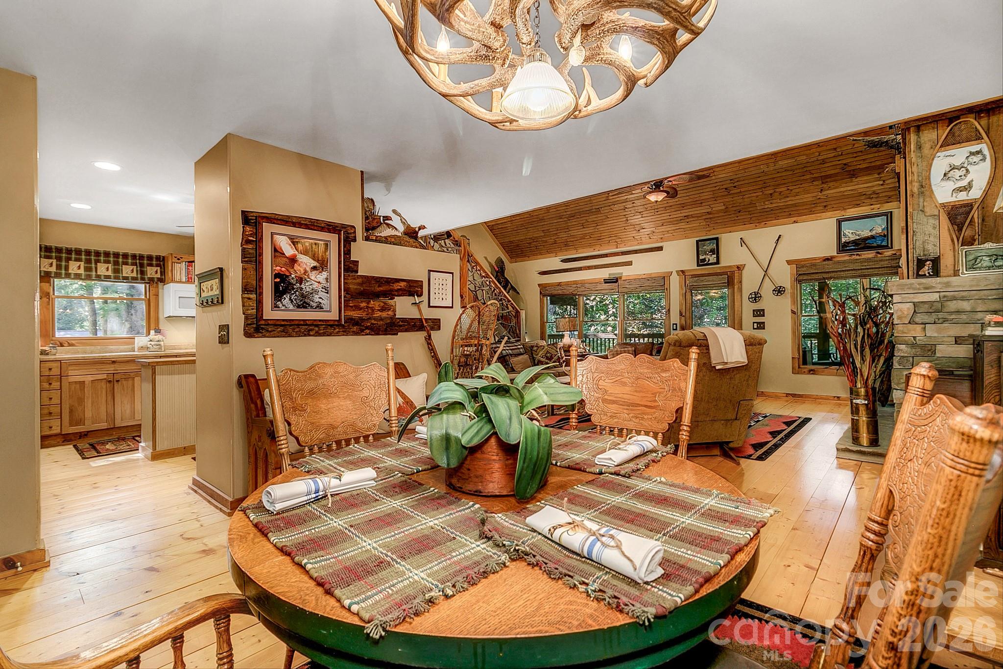 779 Thissa Way — Brevard